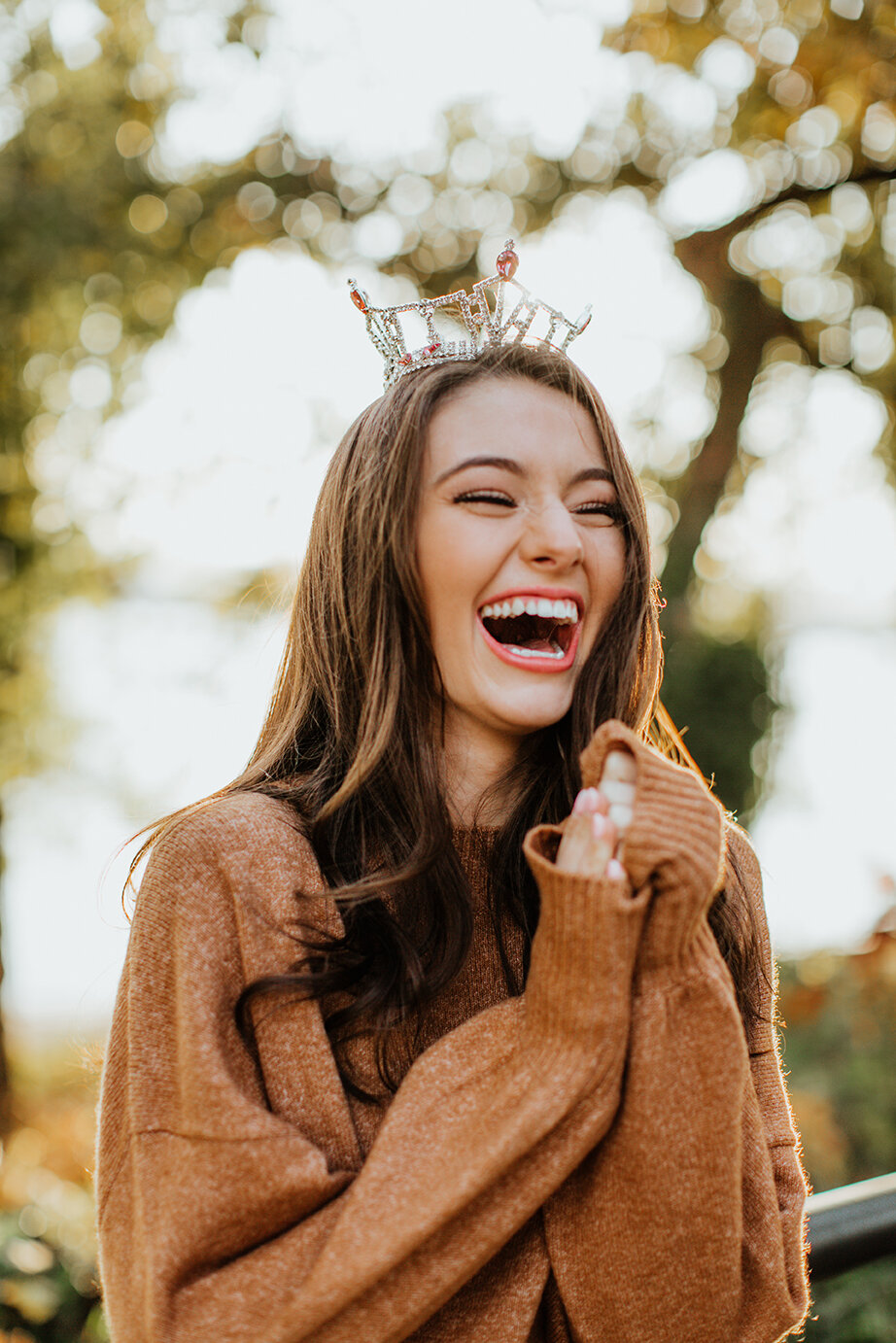 laughing-miss-americas-outstanding-teen.jpg