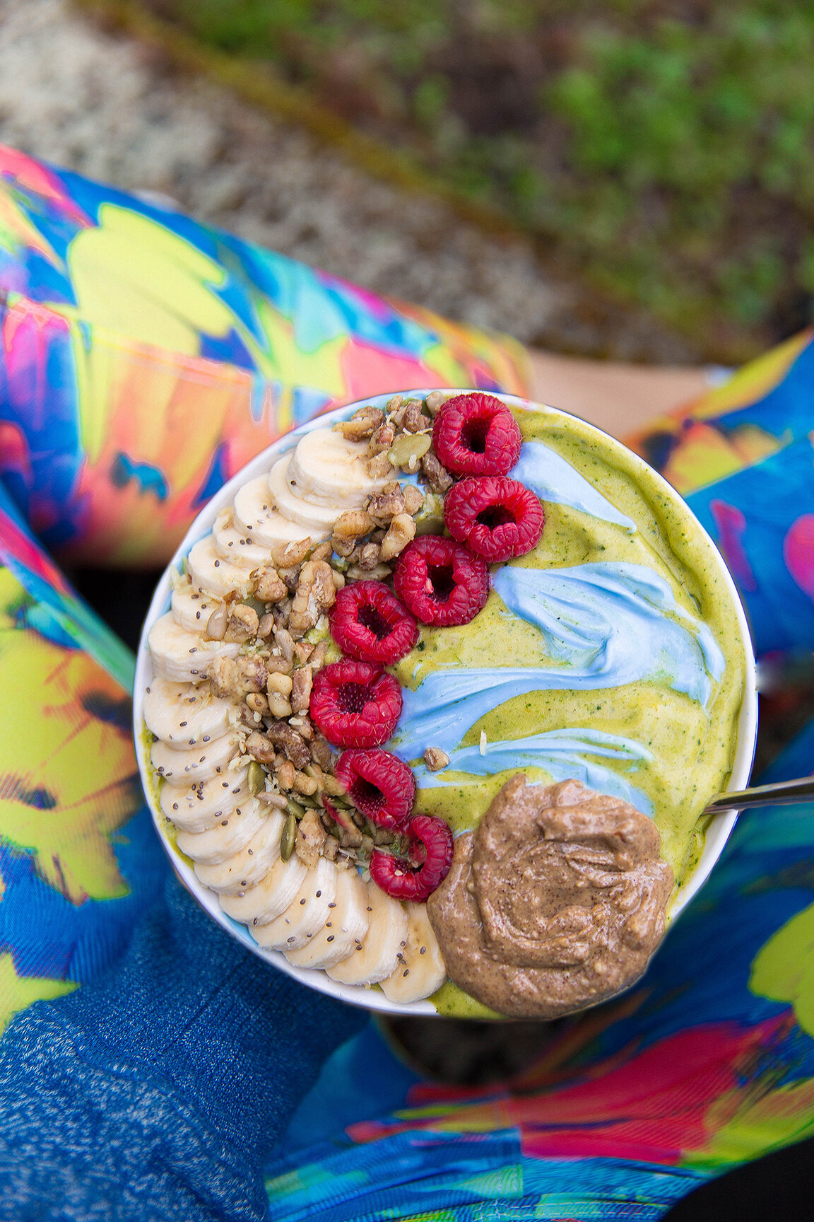 green-raspberry-smoothie-bowl.jpg