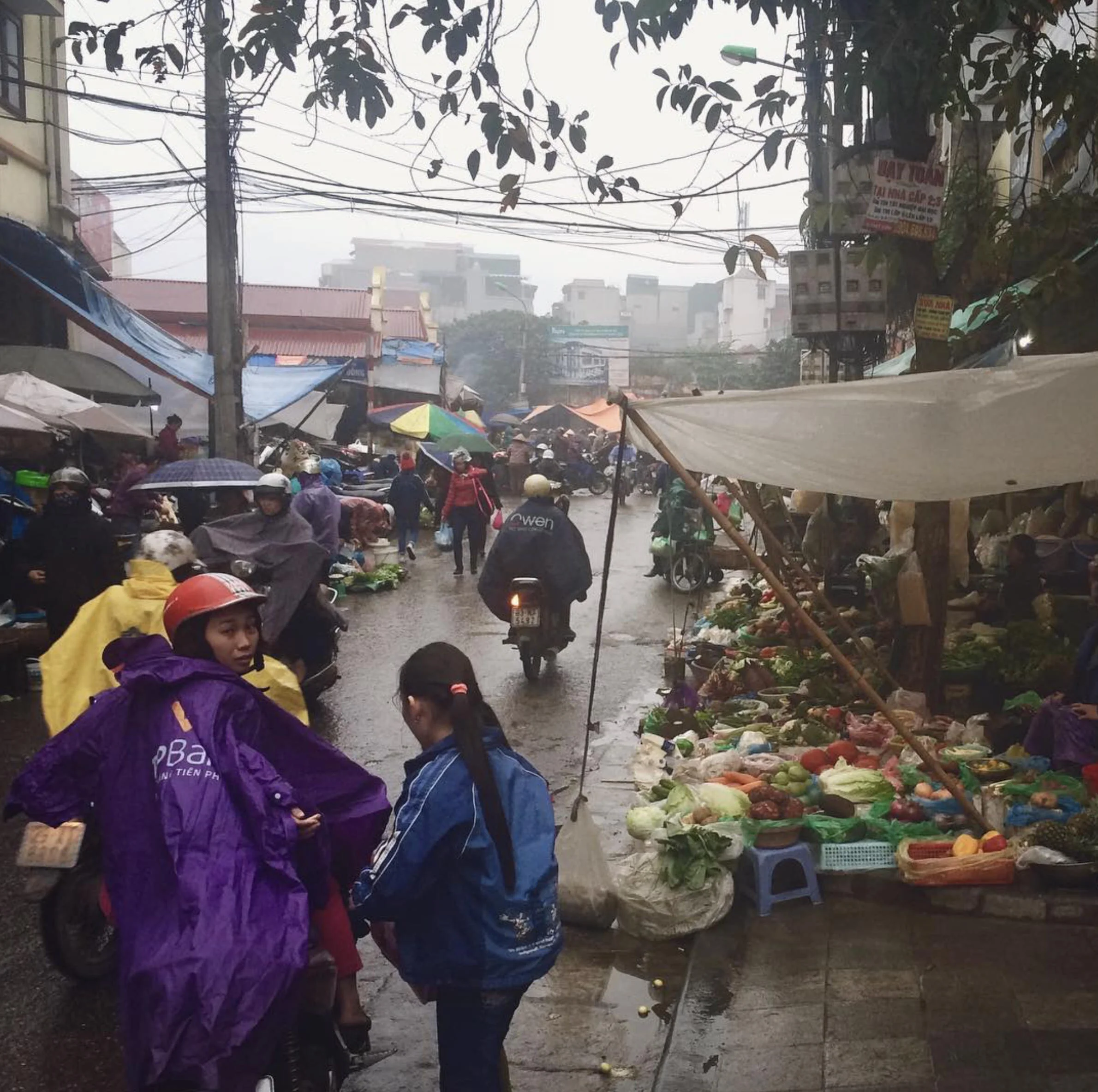 Đồng Xuân Market