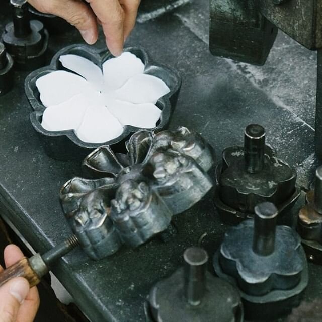 Just like we showed in Nadia's project, one of my favorite ways to put a really personal touch on a bespoke gown is with #customfabricflowers.  Our artisan team in NYC die cuts and presses each petal by hand.  Floral can be so symbolic, too.  Yellow 