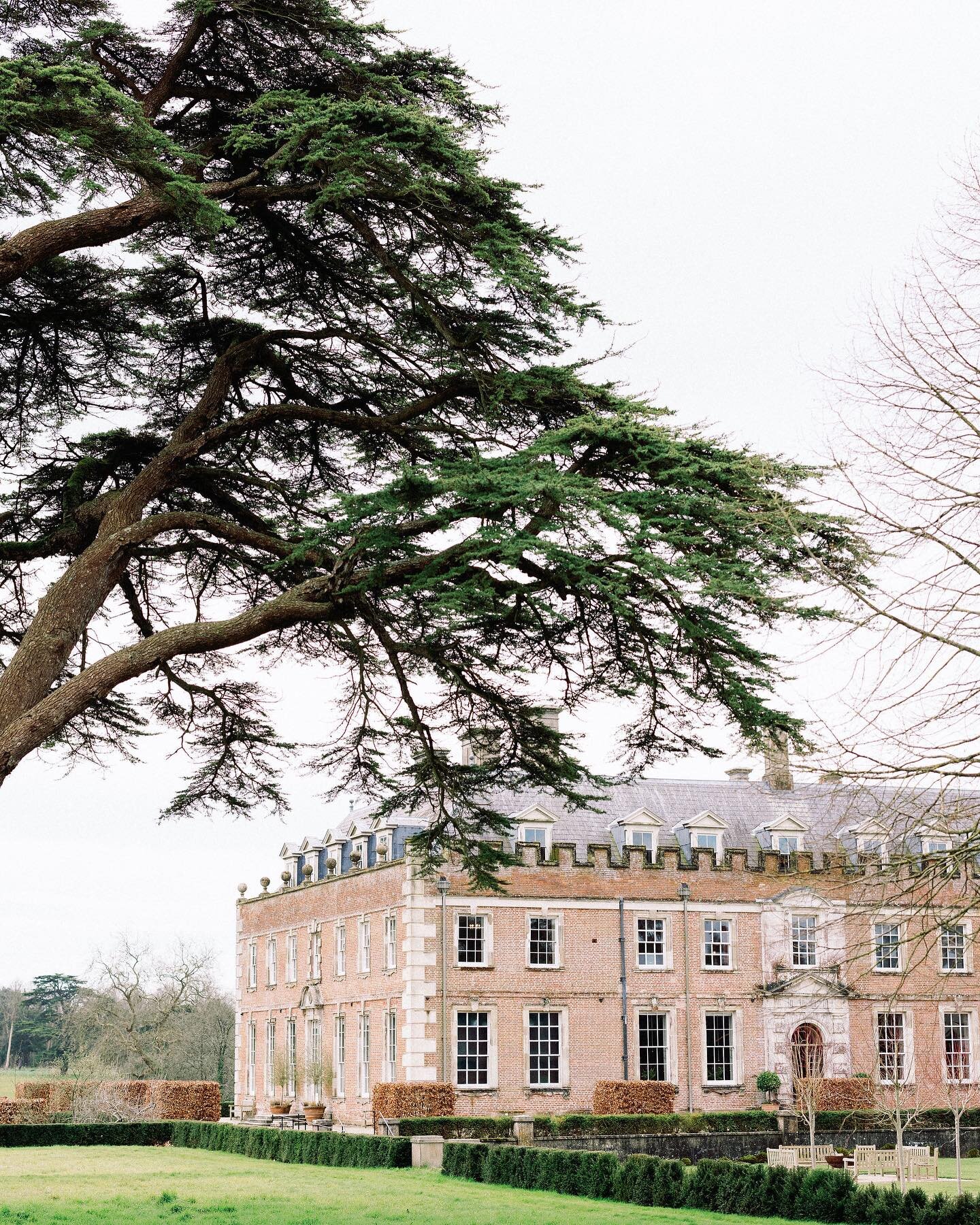 ST GILES HOUSE // This week, an incredible lineup of wedding industry leaders came together to create an inaugural event: Escape to St Giles.

What a fabulous couple of days I have experienced and I am super excited to be working at @stgileshousewedd