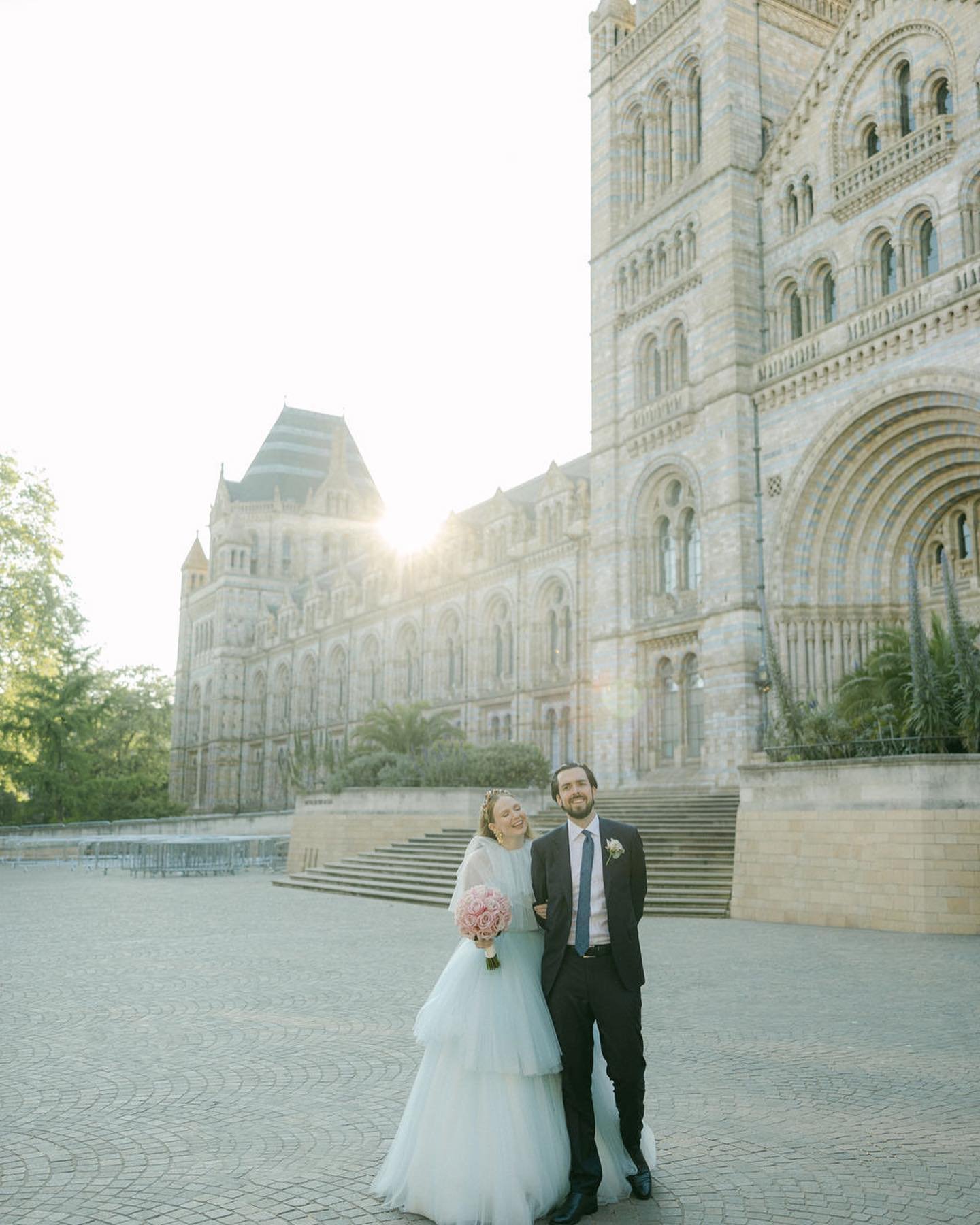 NATURAL HISTORY MUSEUM // Still one of my favourite shots by the talented @hollyclarkphotography of A + T at the @nhm_venuehire 

Such an iconic wedding and events space in the heart of London 

Super proud to be recommended by the team at NHM as one