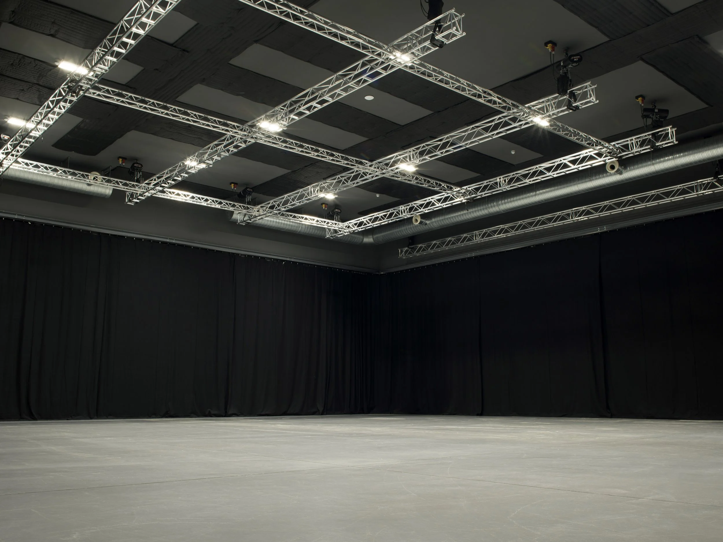 RD STUDIOS | One of the Largest London Film Studios and Television ...