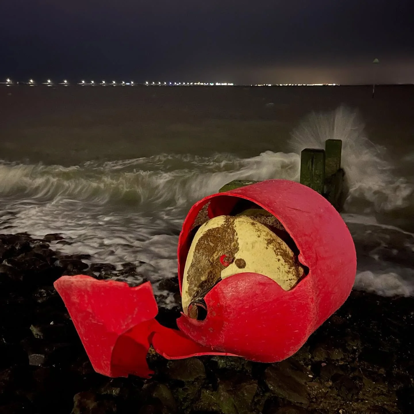 A broken buoy&hellip; (same)
