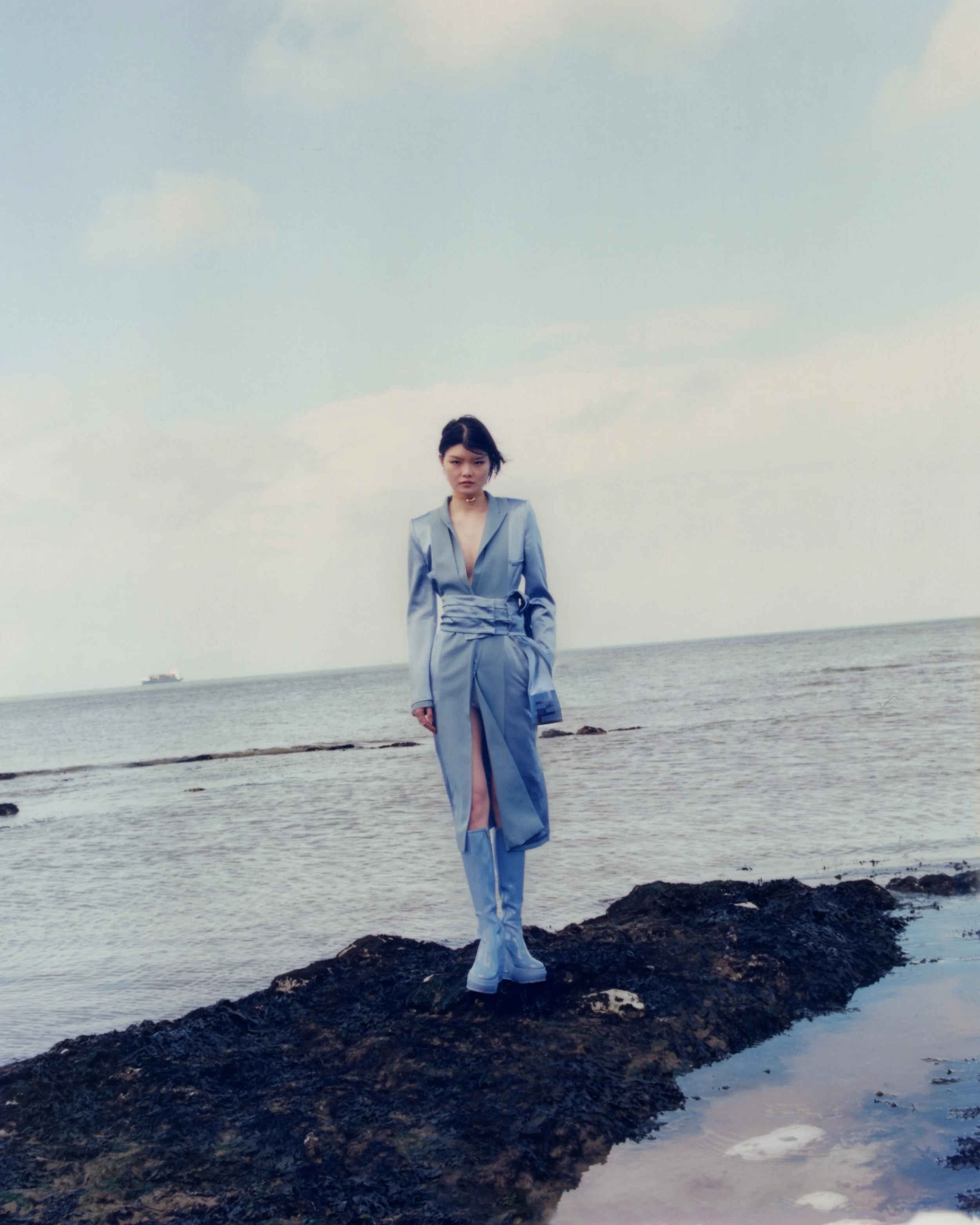 joe_mills_agency_alicia_ellis_womenswear_stylist_something_about_rocks_magazine_editorial_6.jpg