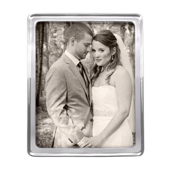 Signature 8x10 Frame Mariposa