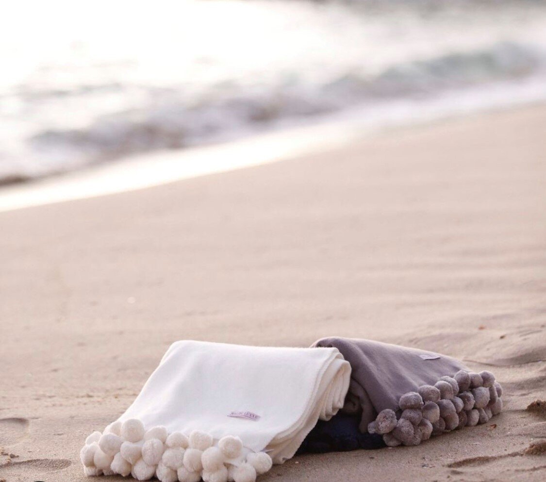 Luxxe Pom Pom Throw- Ivory/Dove Grey by Malibu Luxxe