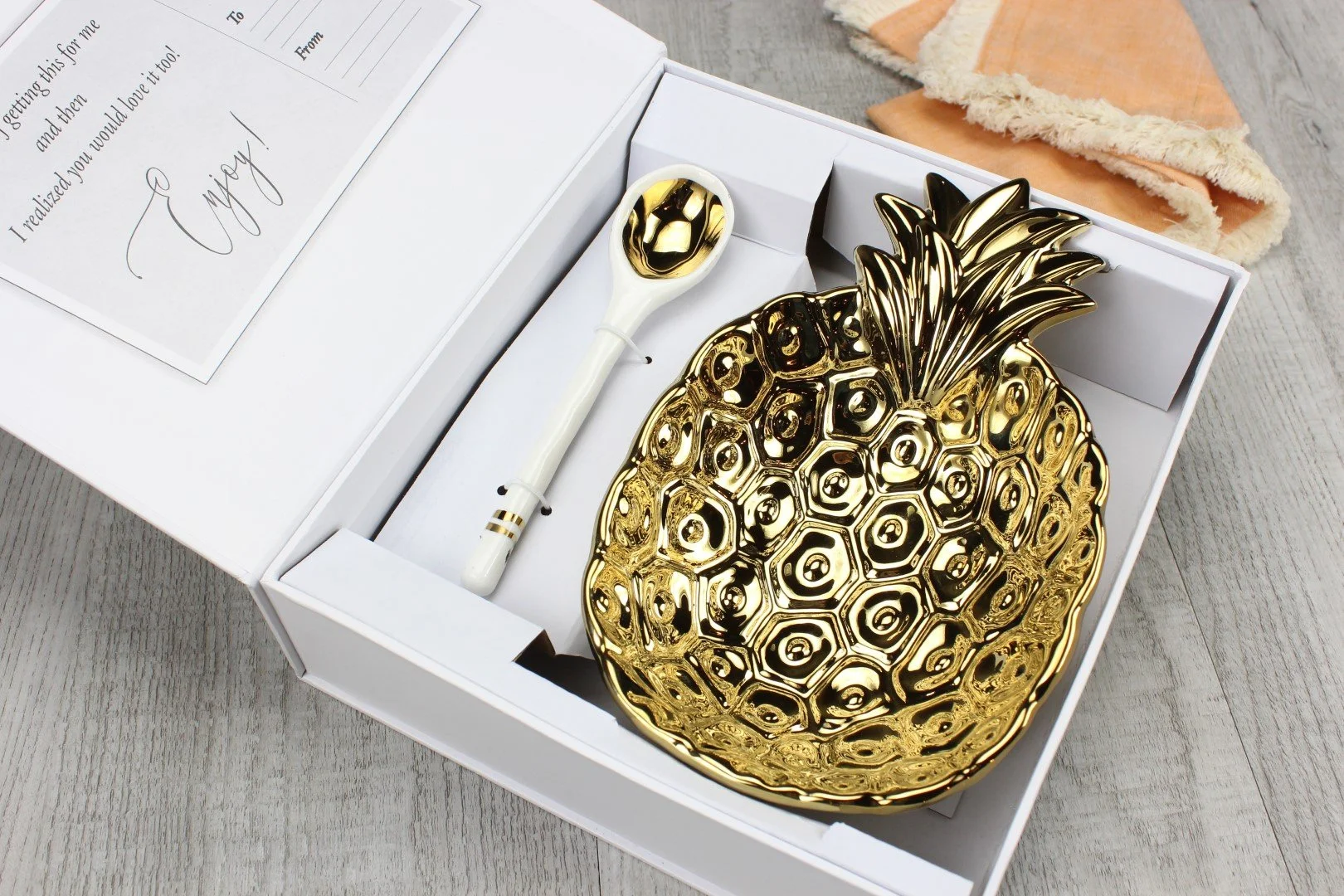 The Golden Pineapple Set By Pampa Bay