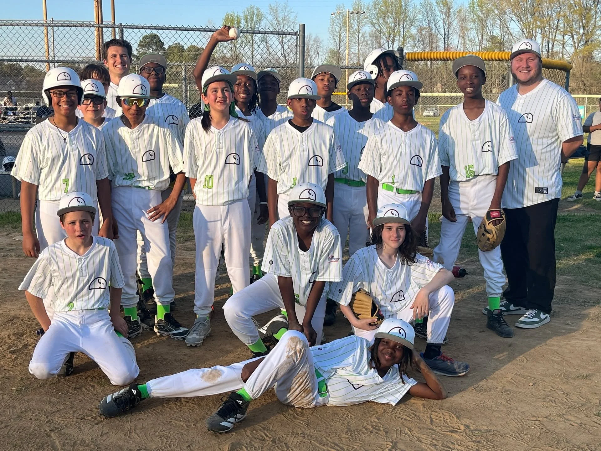 Congratulations to the Libertas Bison middle school boys baseball team for a great first game ever! 

Xavier Johnson had our first hit (a double!); Benjamin Carter had our first run batted in; Eddie Taylor and Lucas Pineda among others chipped in sto