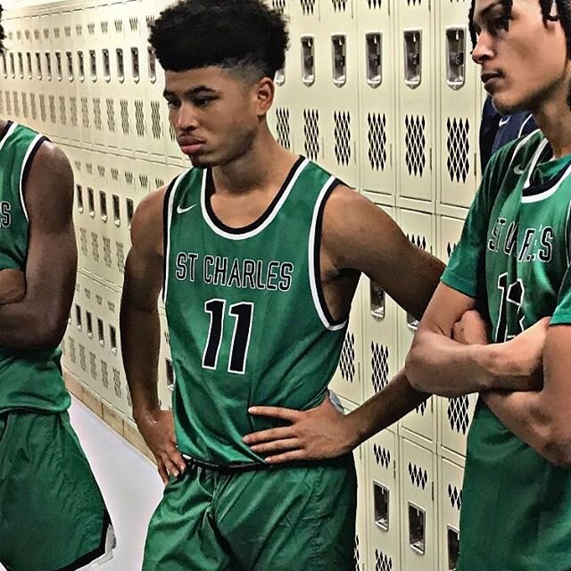 Amir Dade is off to a great start this season leading St. Charles High School to 3-0 so far with multiple games scoring in double figures. 👏🏾🏀🌍 ⠀
⠀
⠀
#newworld #newworldbasketball #girlshoops #boyshoops #aaugirls #aauboys #highschoolhoops #basket