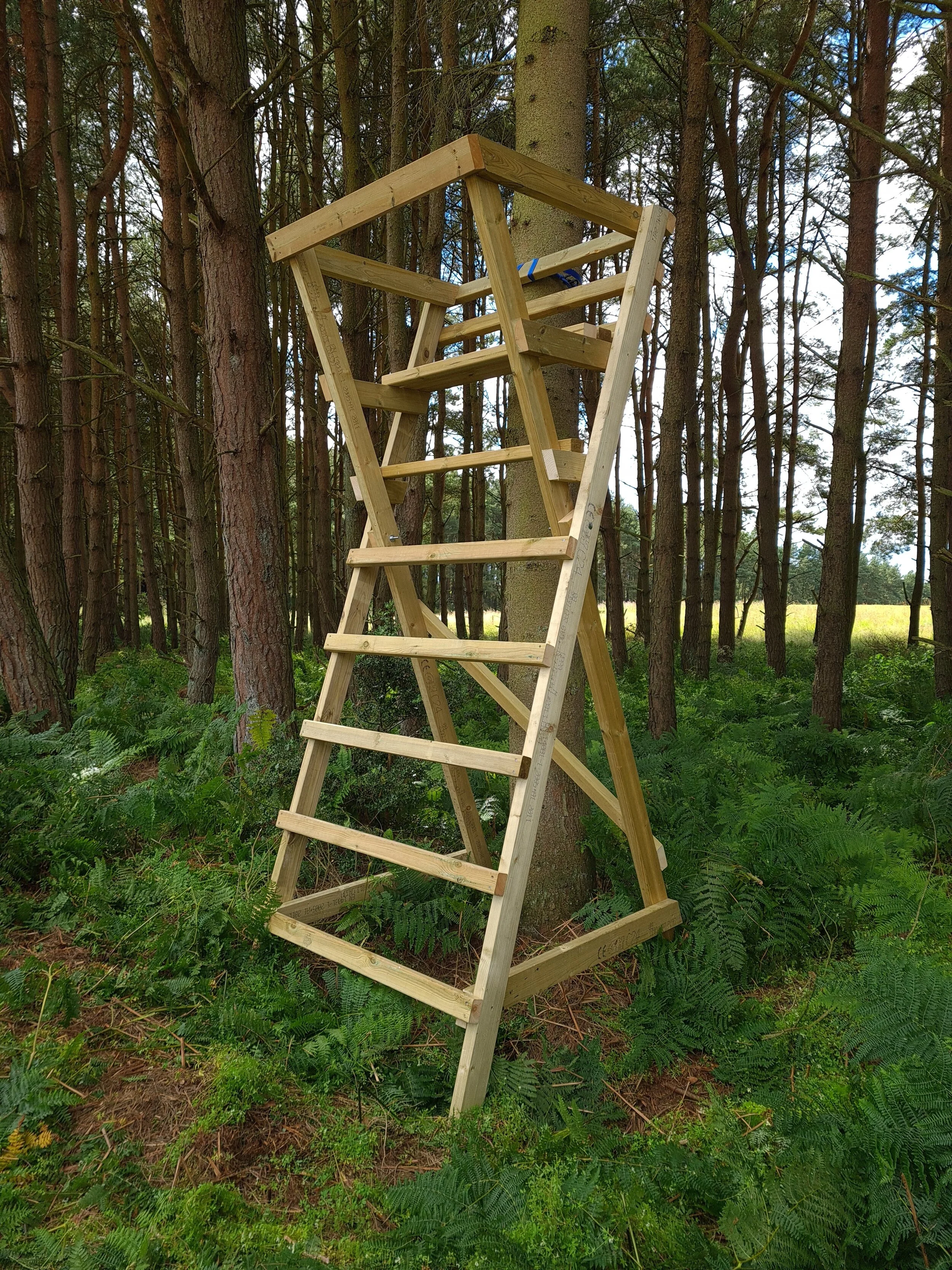 Wooden Free Standing Double High Seat