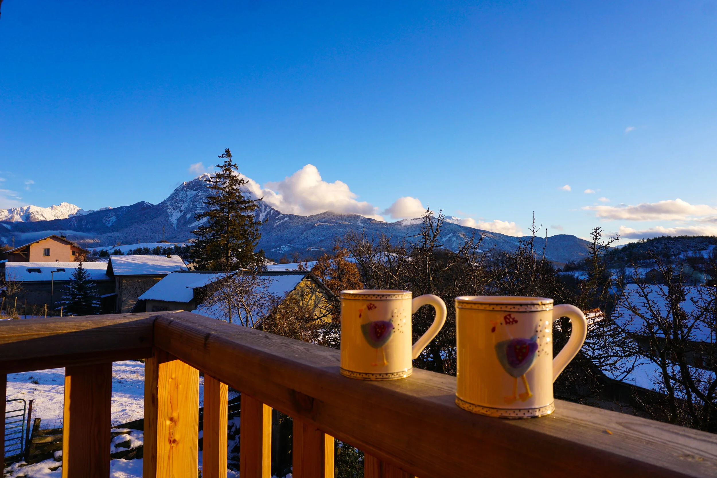 Chez Amber top floor decemeber 2020 (10 of 13).jpg