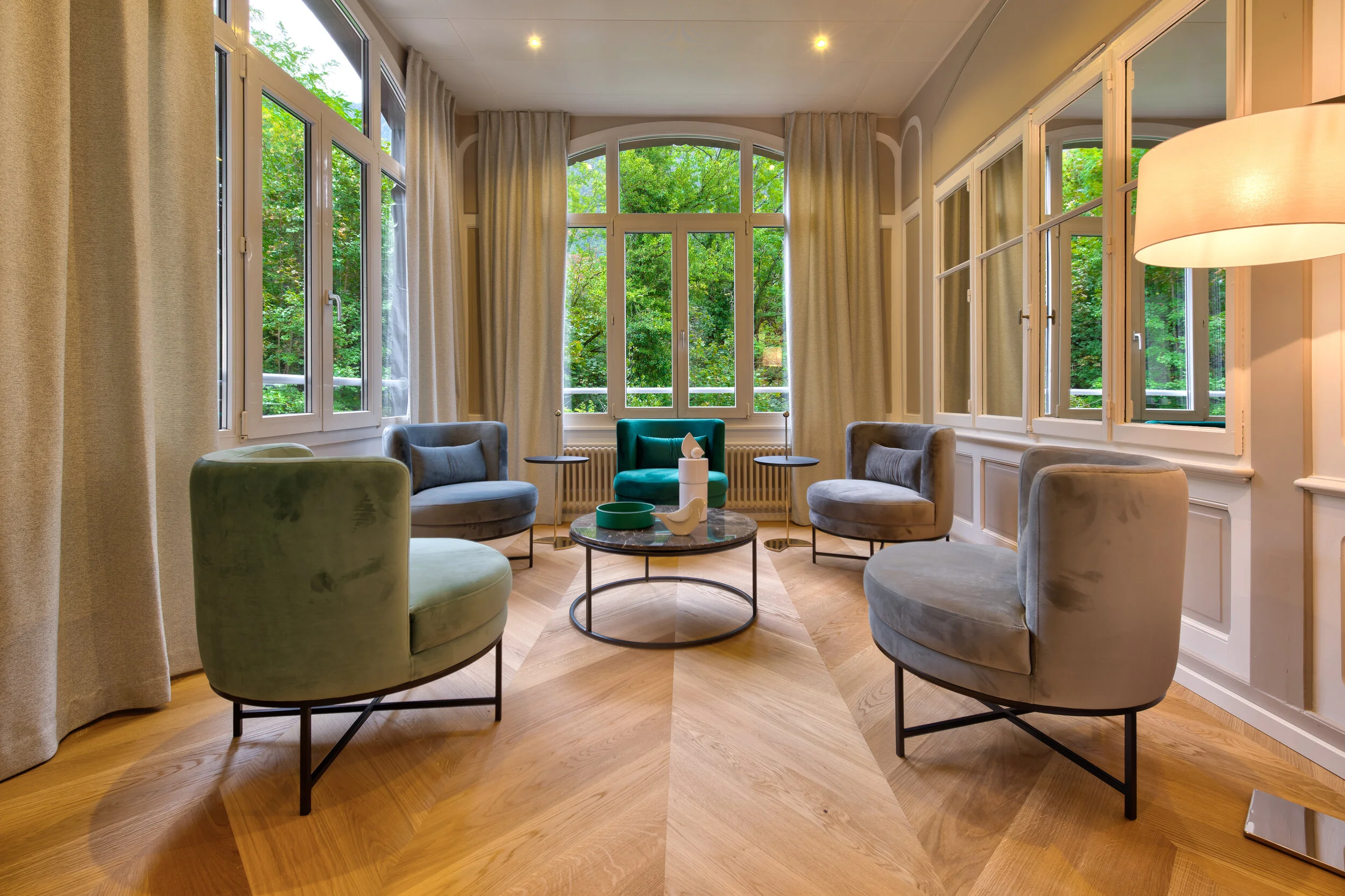 waiting-room-valmont-gascon.jpg