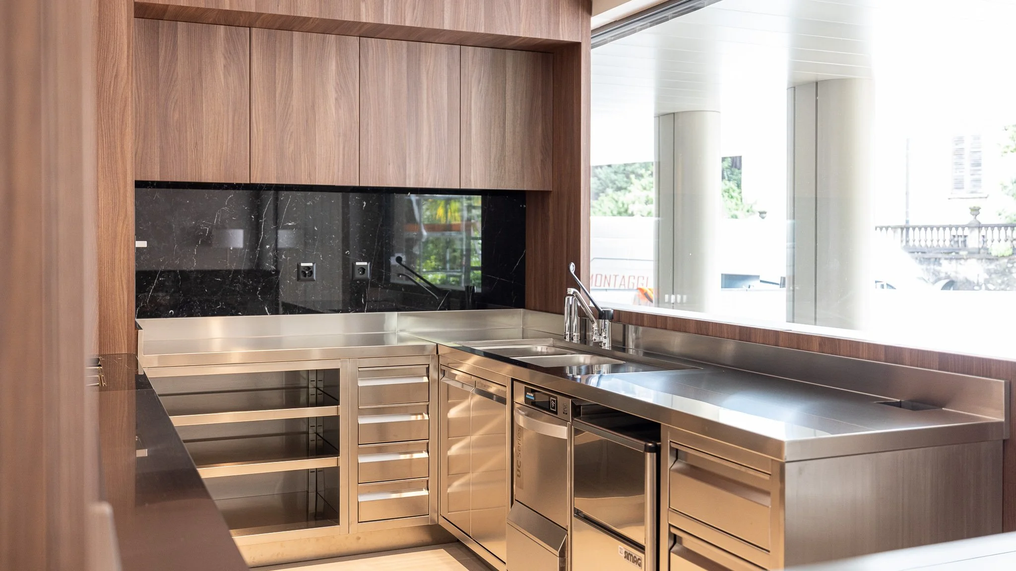 Il reparti cucina del nuovo ospedale di Bellinzona realizzato dallo studio Gascón