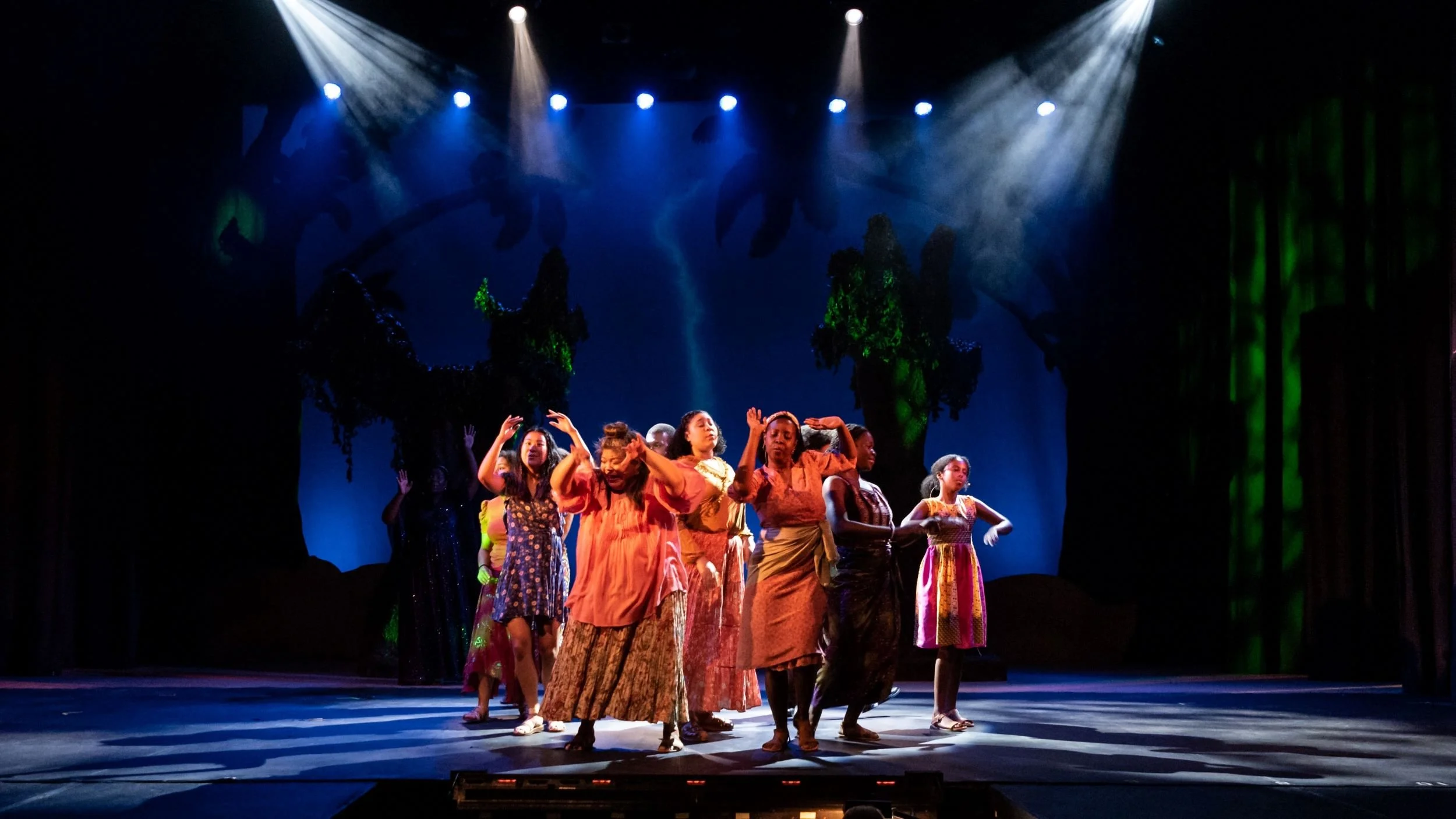  Scenic Design: Sammy Jungwirth and Jason Randolph      Production Photography: Trent Haines-Hopper, THsquared Photography, www.THsquaredphotos.com 