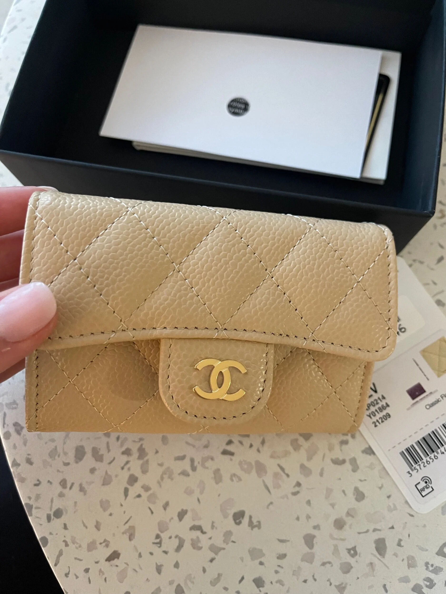 1DDA7B6F-AB09-4BC9-BBF1-7984E0383BD6