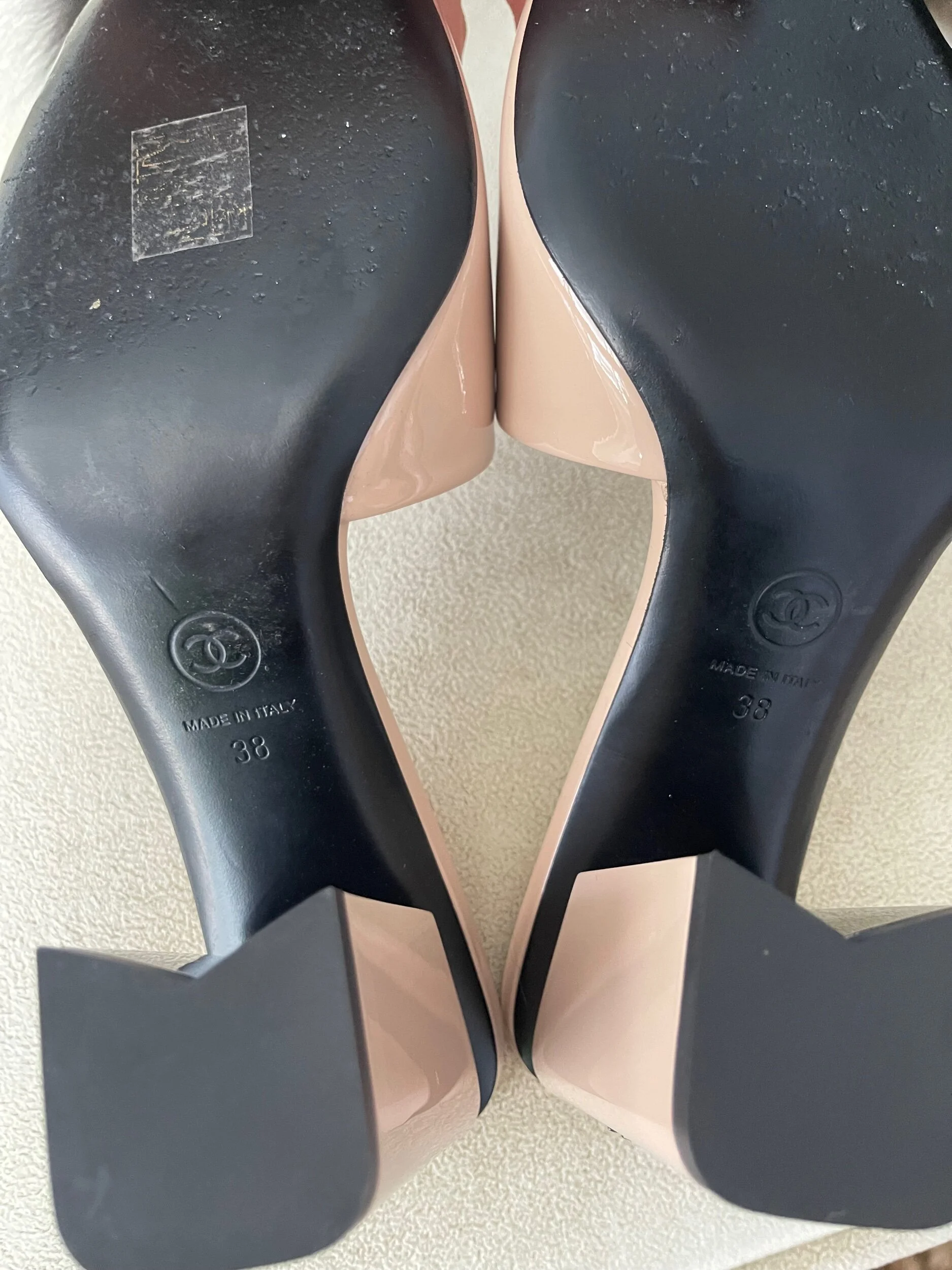 8A0D9FD0-D678-4CE2-B169-B69E43E207D7