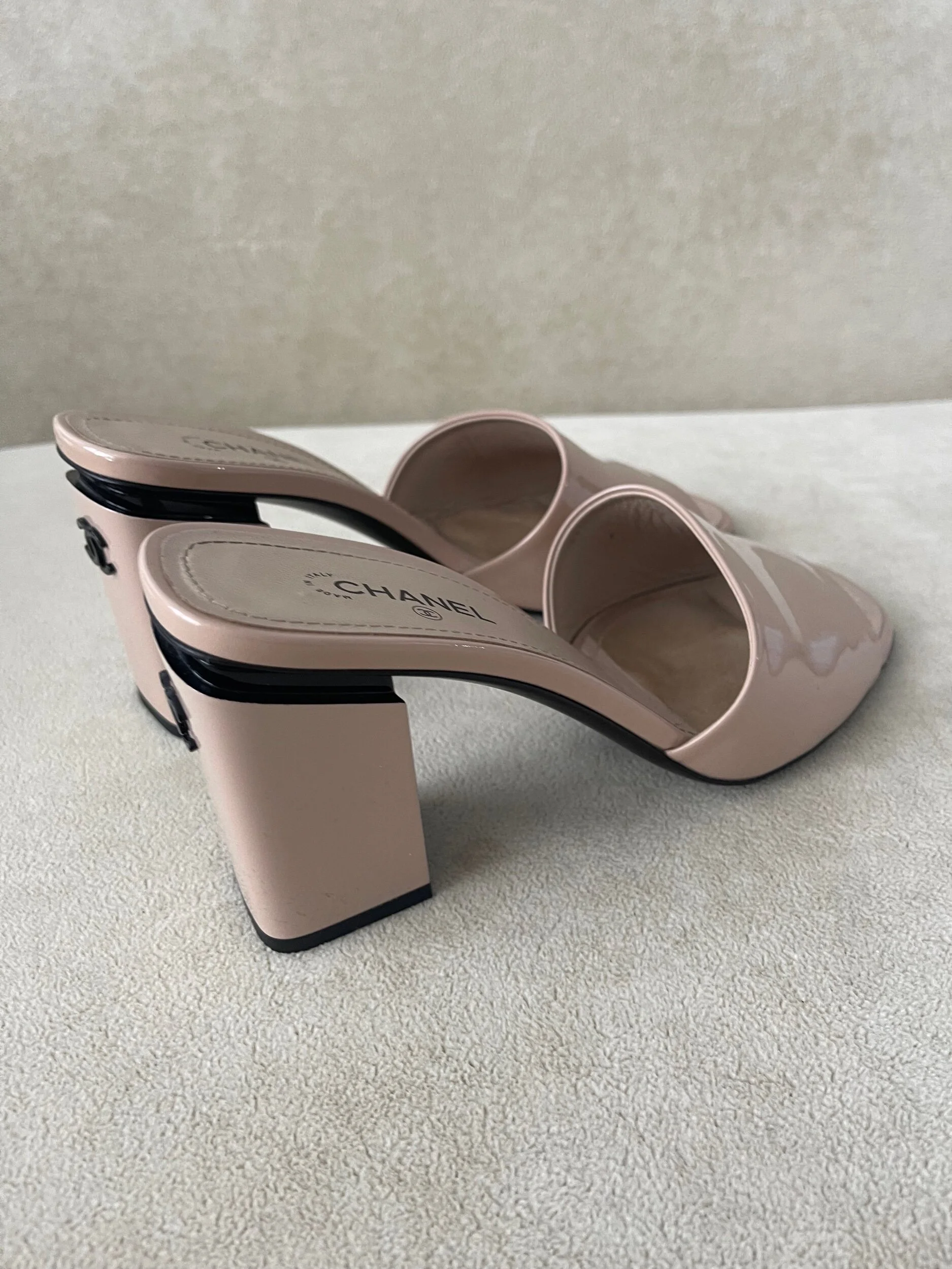 8A911AB9-123B-44FC-8A02-630680E11625