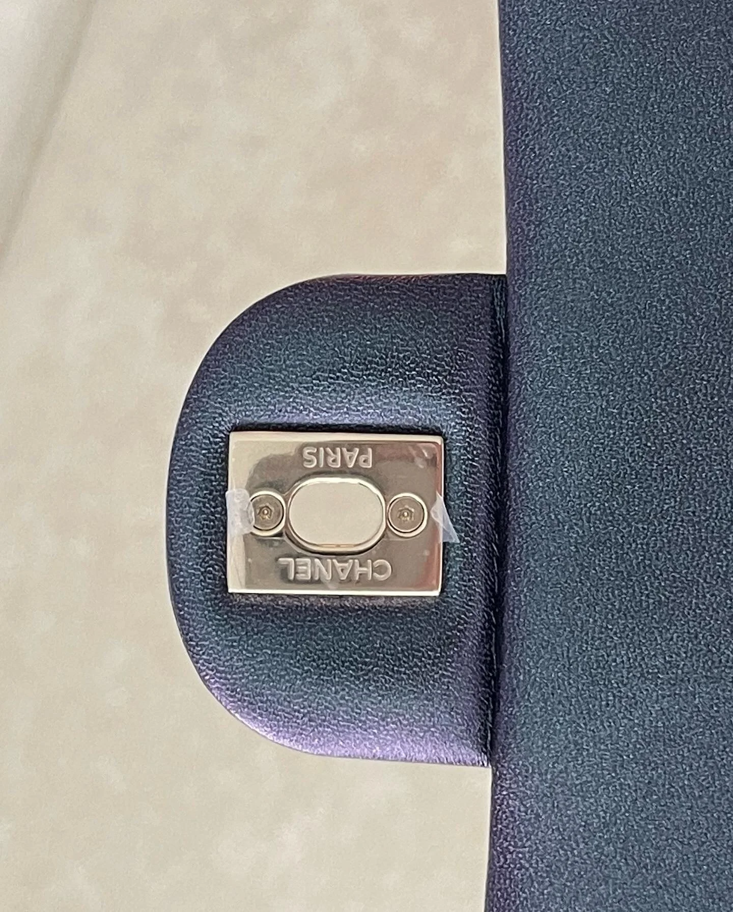 D744B0EC-BC02-4AE2-886C-53DB95B54306