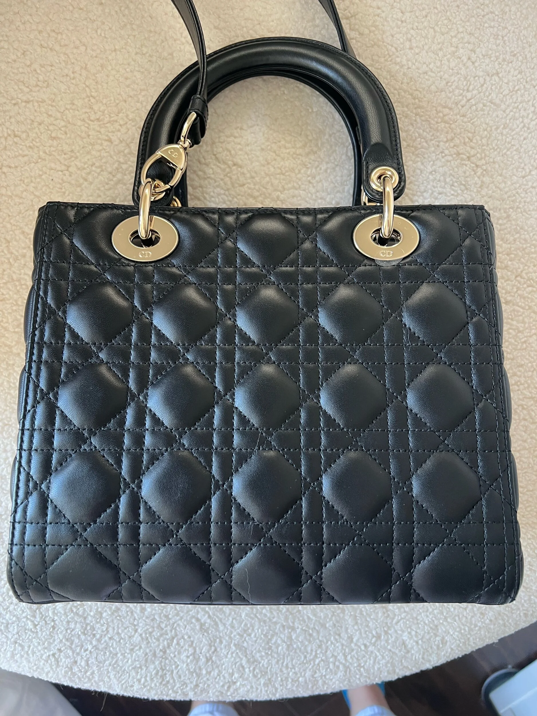 D6B9CA12-B158-451D-978B-16F7FB811FD8