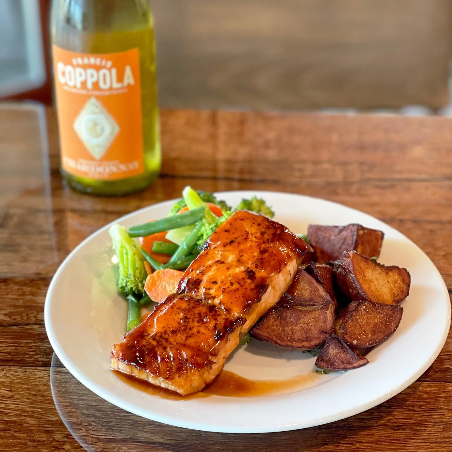 🎉 Celebrate w/ Your Favorite People @ The Hangout!!

🍽️ Southern-Inspired Food, Great Vibes, &amp; Unforgettable Moments Await!!

Visit Both Locations:
📍901 Ocean Ave, Seal Beach, CA 90740⁣⁣⁣⁣⁣⁣⁣⁣⁣⁣⁣⁣⁣⁣⁣⁣⁣⁣⁣⁣⁣⁣
📍16490 Bolsa Chica St, Huntington B