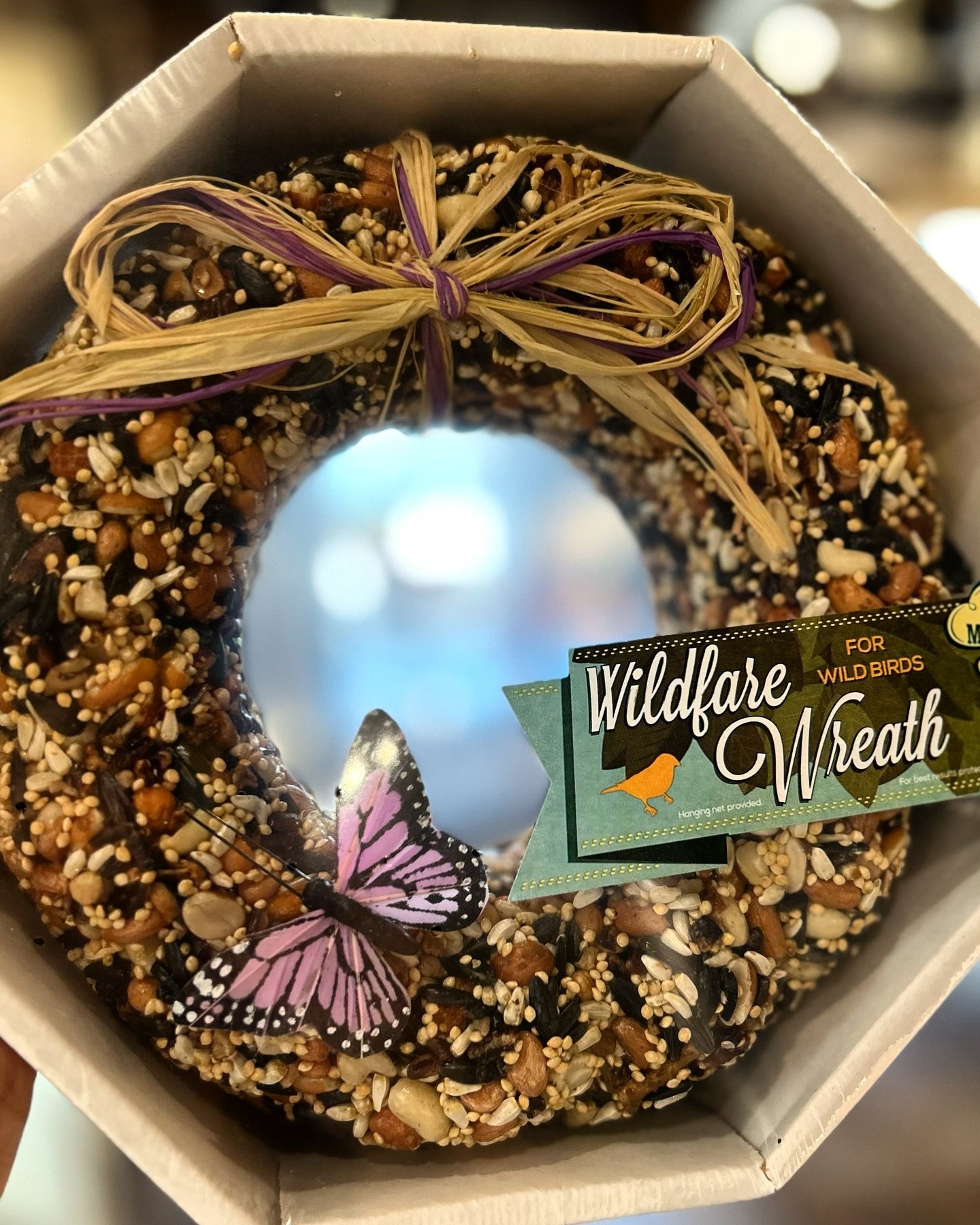 Enhance mom&rsquo;s bird watching experience with a wildlife wreath by Mr. Bird. 🕊️🦜🐦&zwj;⬛