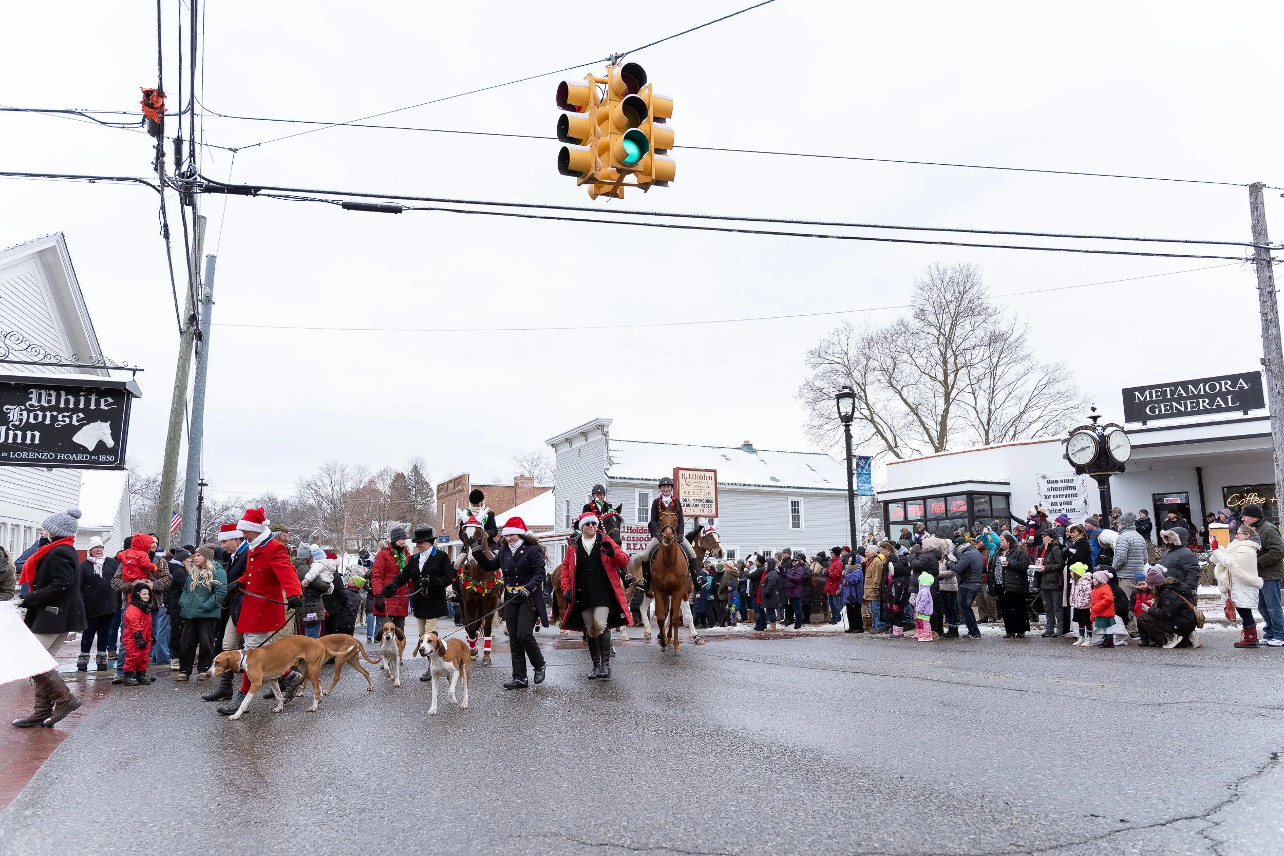 2025_12_WhiteHorse_HorseParade_JH204998_Social.JPG