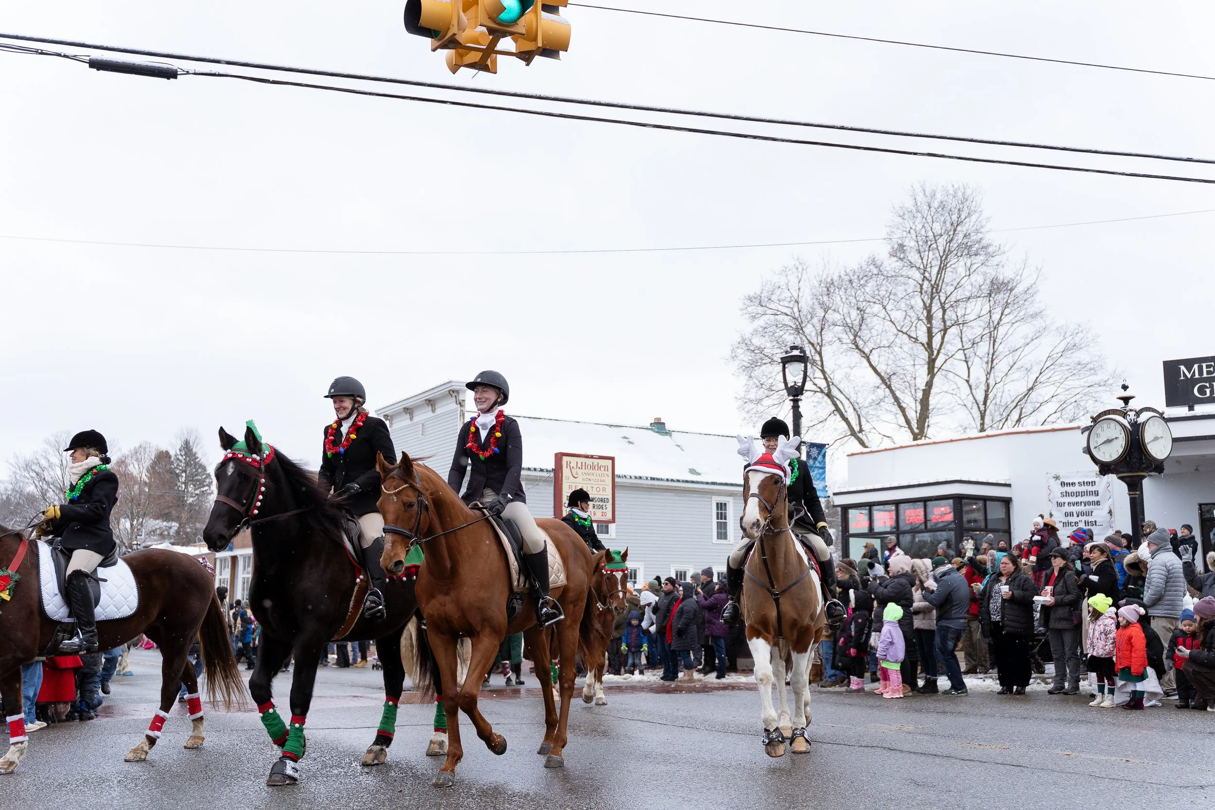 2025_12_WhiteHorse_HorseParade_JH205002_Social.JPG
