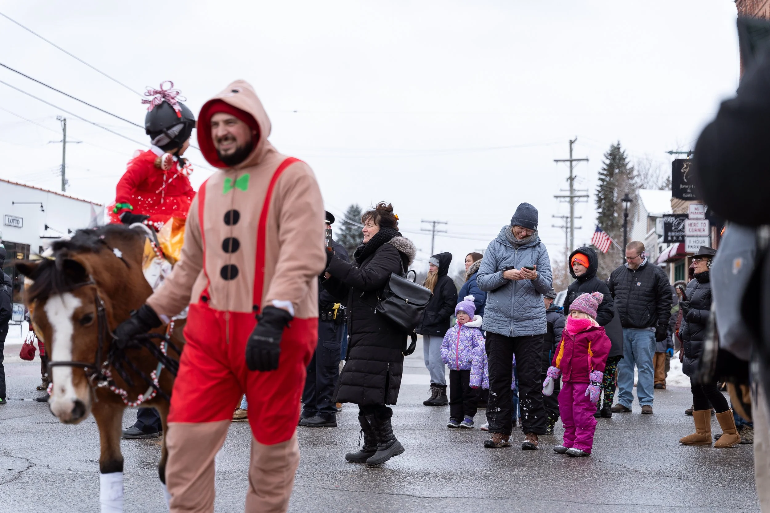 2025_12_WhiteHorse_HorseParade_JH205028_Social.JPG