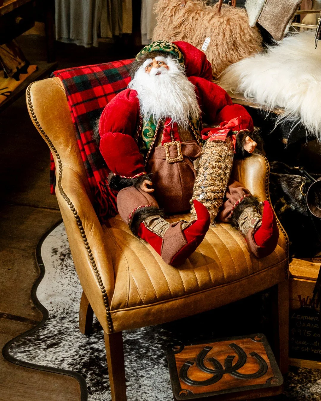 Still need a few festive touches before the big guy arrives? Metamora General is fully stocked with last-minute holiday finds&mdash;from cheerful snowmen and braided trivets to cardinal candleholders, cozy d&eacute;cor, and unique gifts you won&rsquo