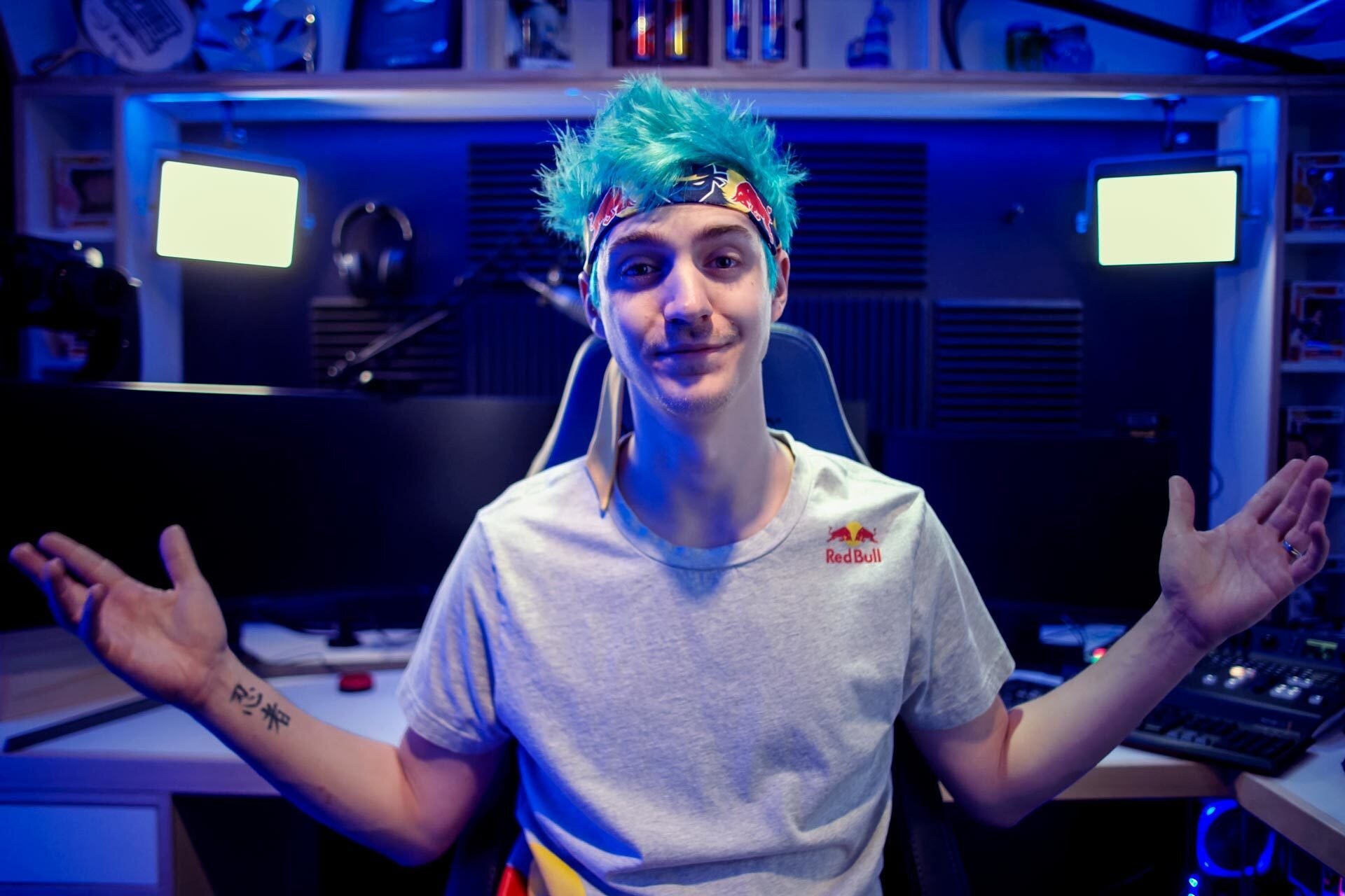 RedBull_NinjaStudio_R1_C1_V1.jpg