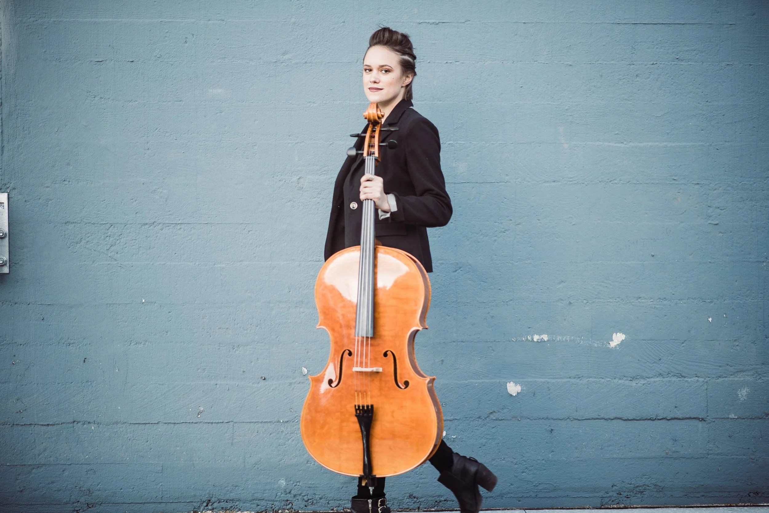 Helen Newby, cello