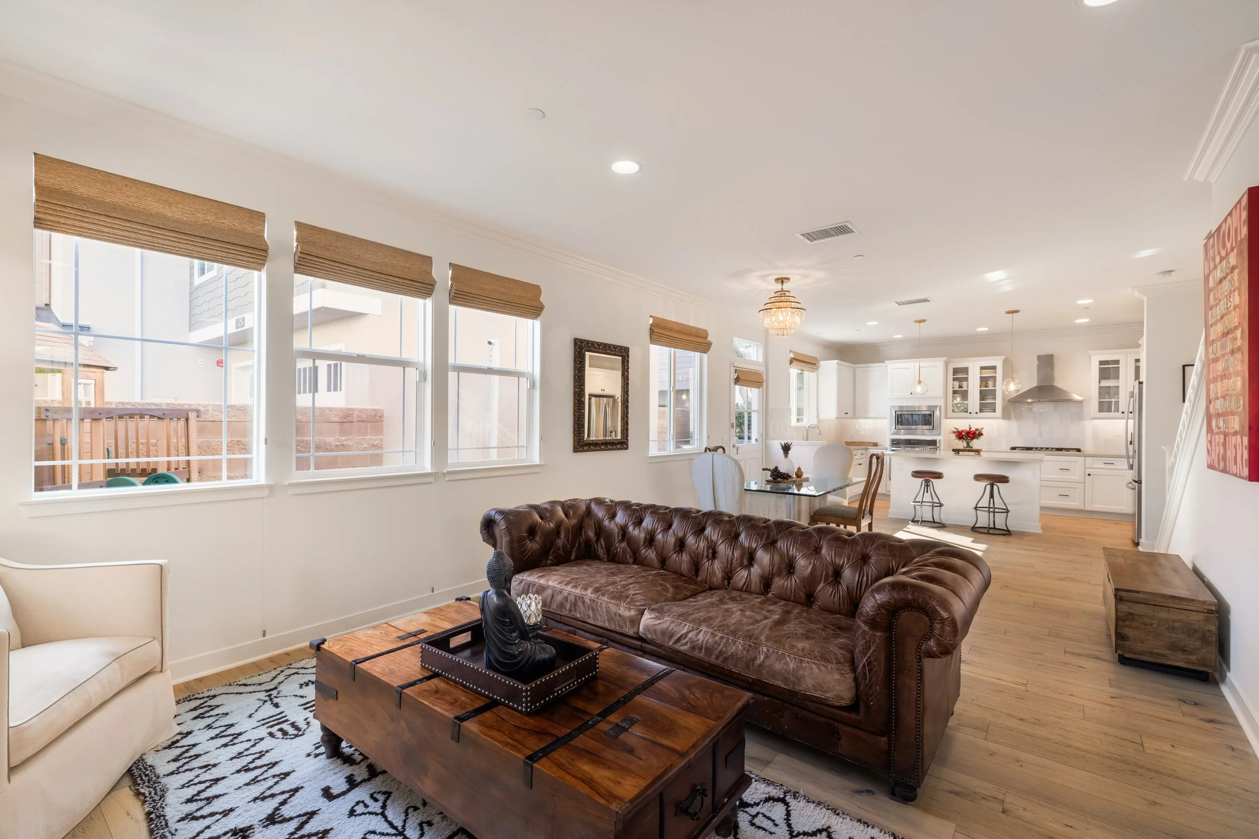 02 - 255 Mesa Drive-15.jpg