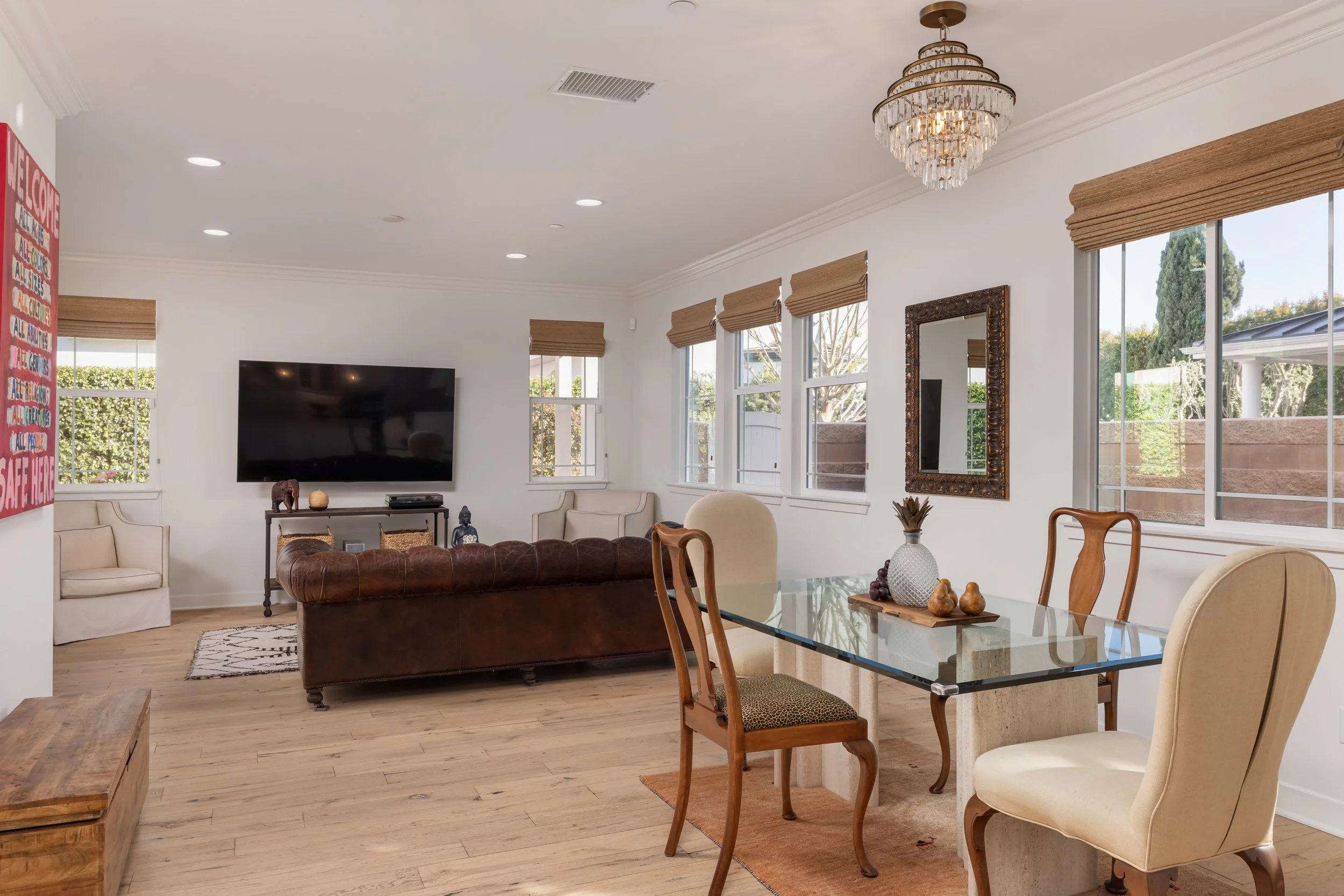 09 - 255 Mesa Drive-18.jpg
