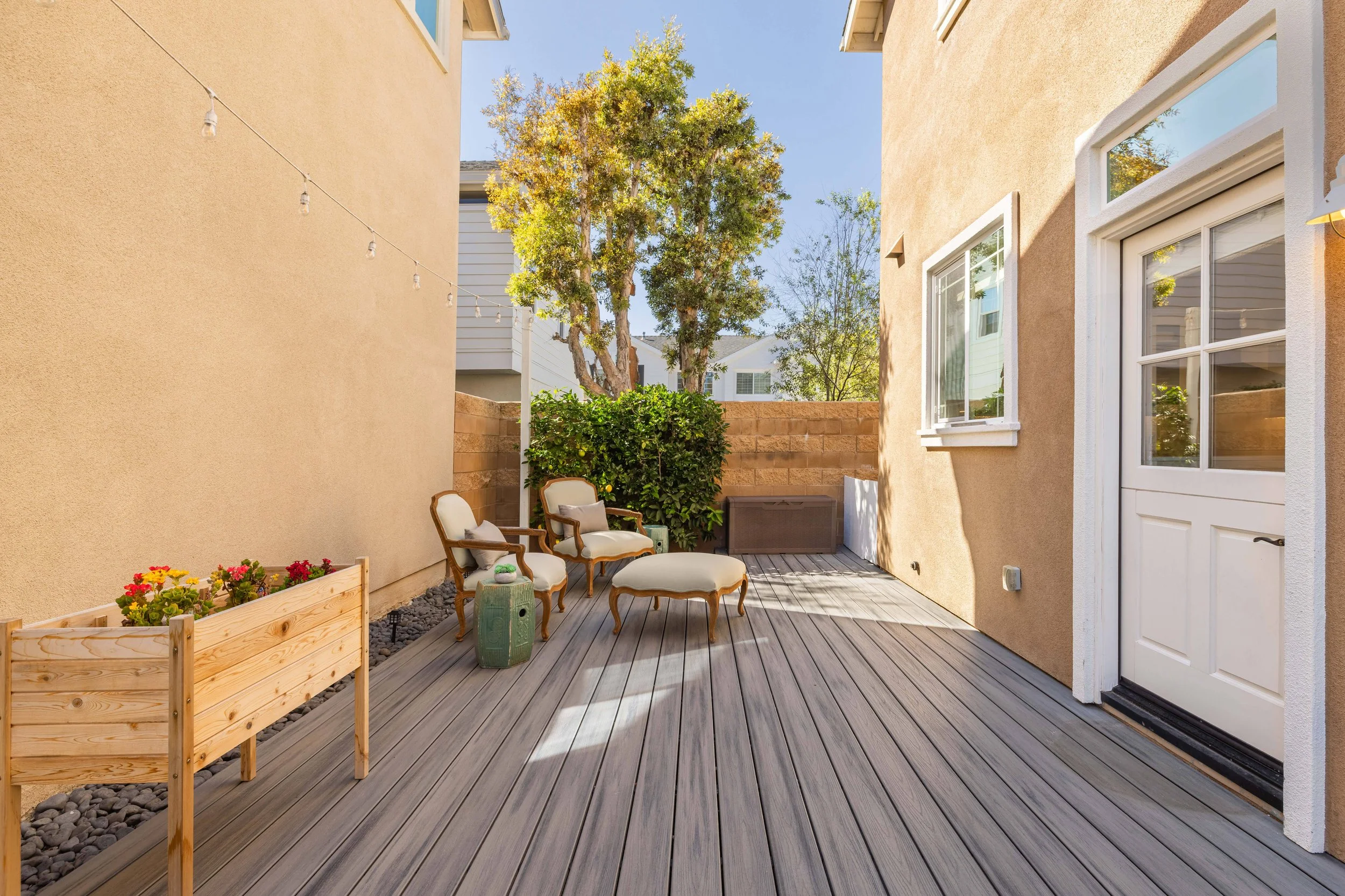 11 - 255 Mesa Drive-7.jpg