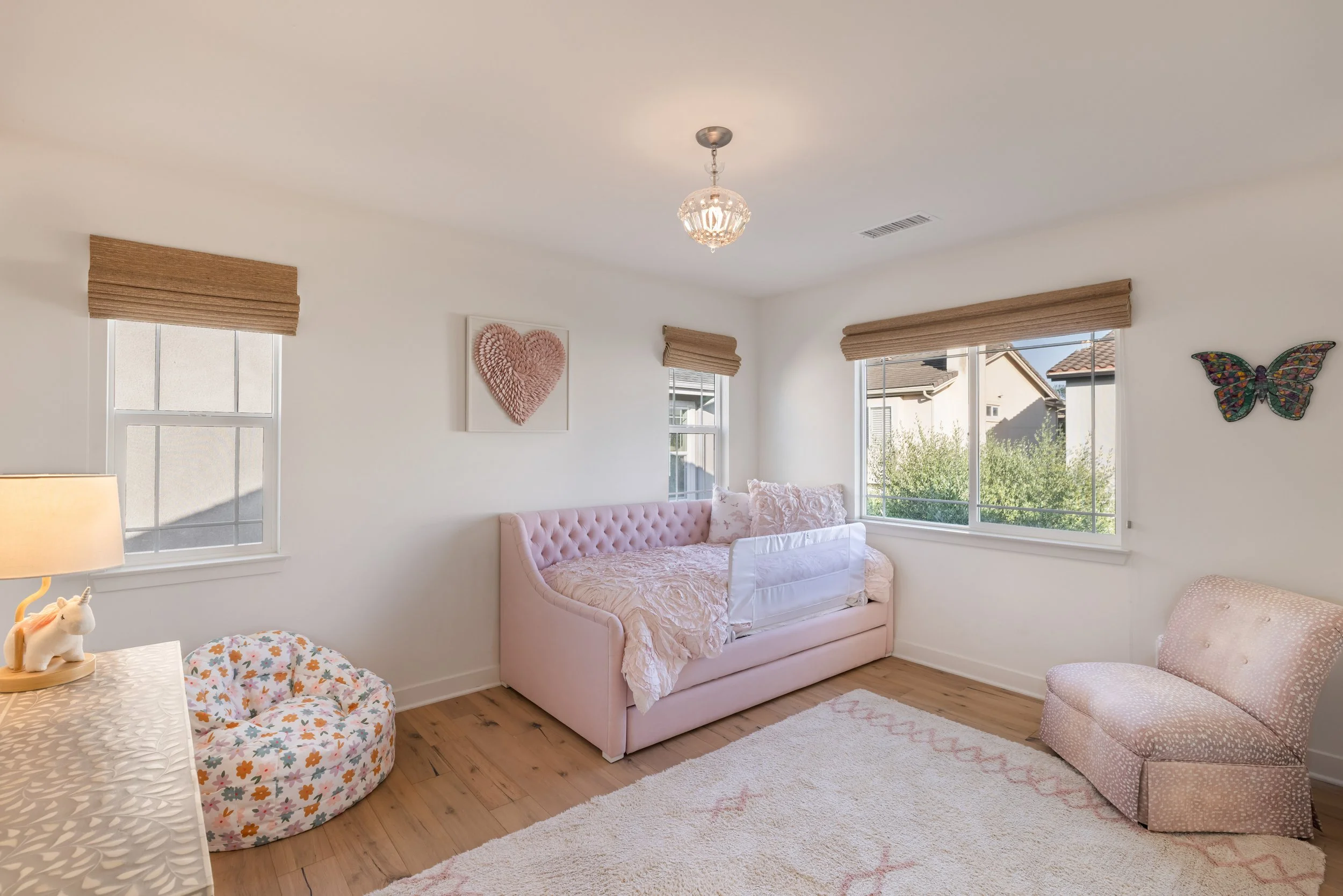18 - 255 Mesa Drive-23.jpg