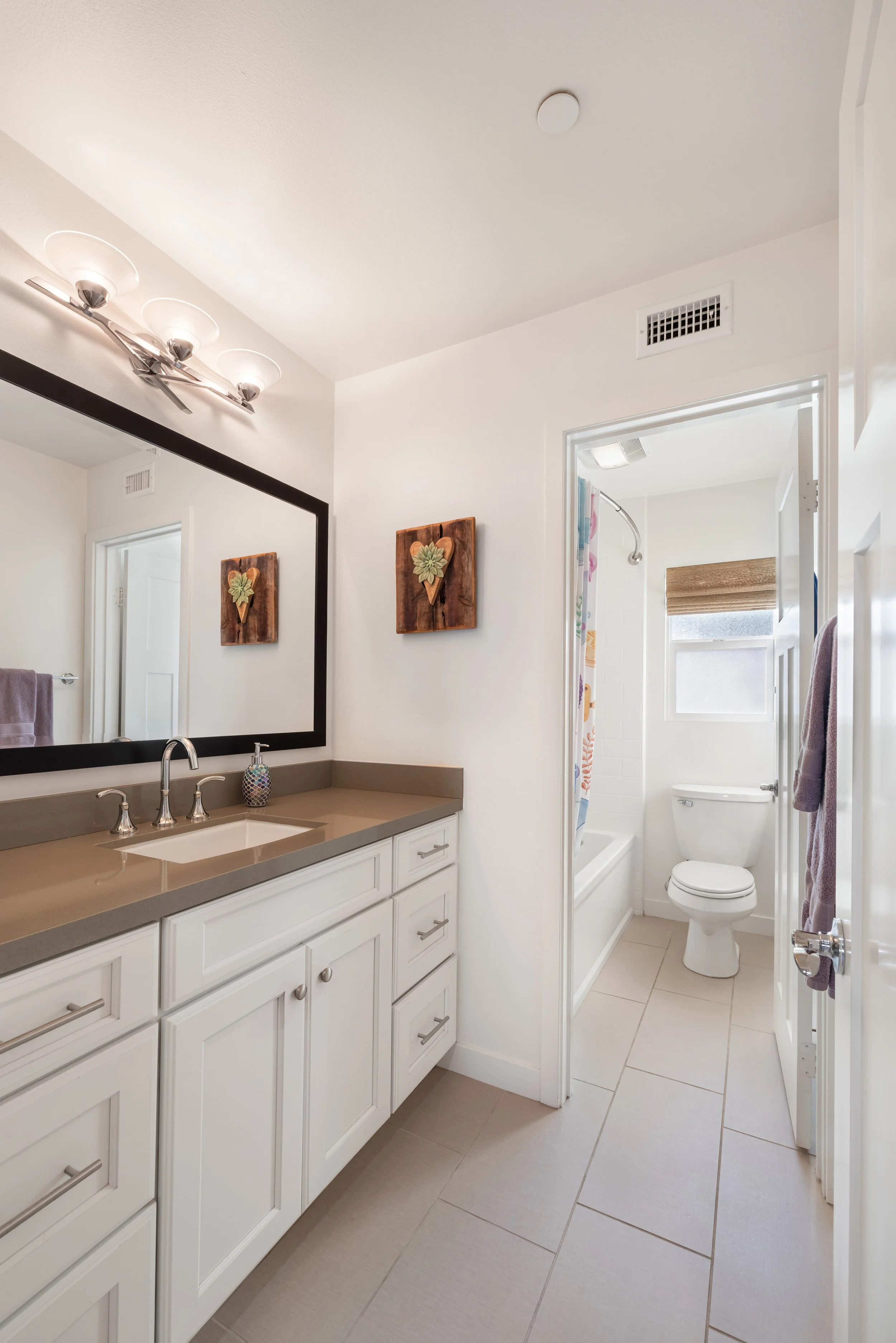 17 - 255 Mesa Drive-24.jpg