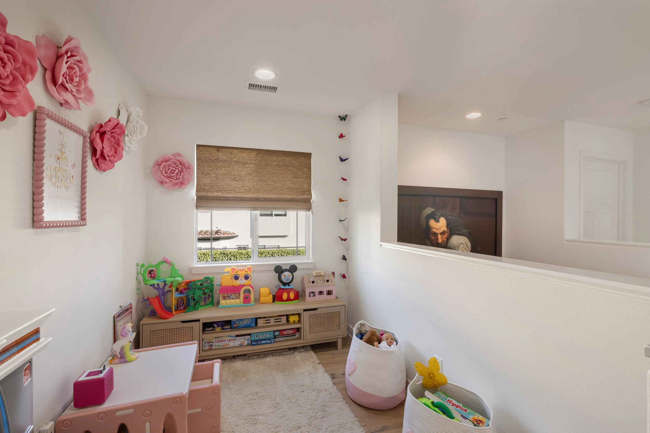 20 - 255 Mesa Drive-21.jpg