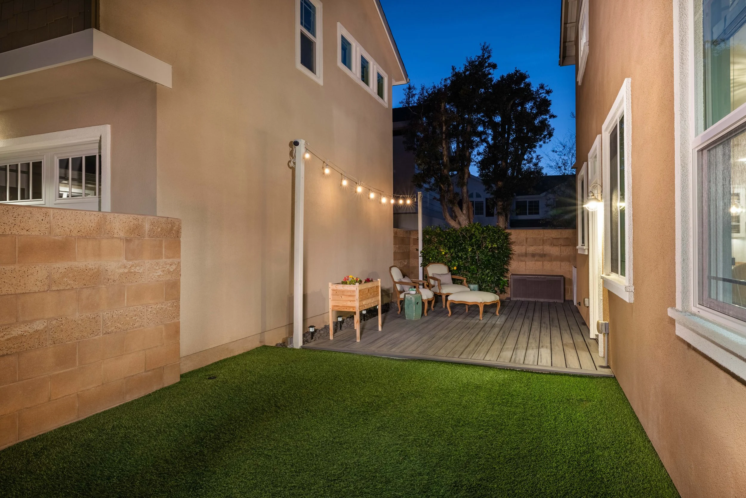 22 - 255 Mesa Drive-31.jpg