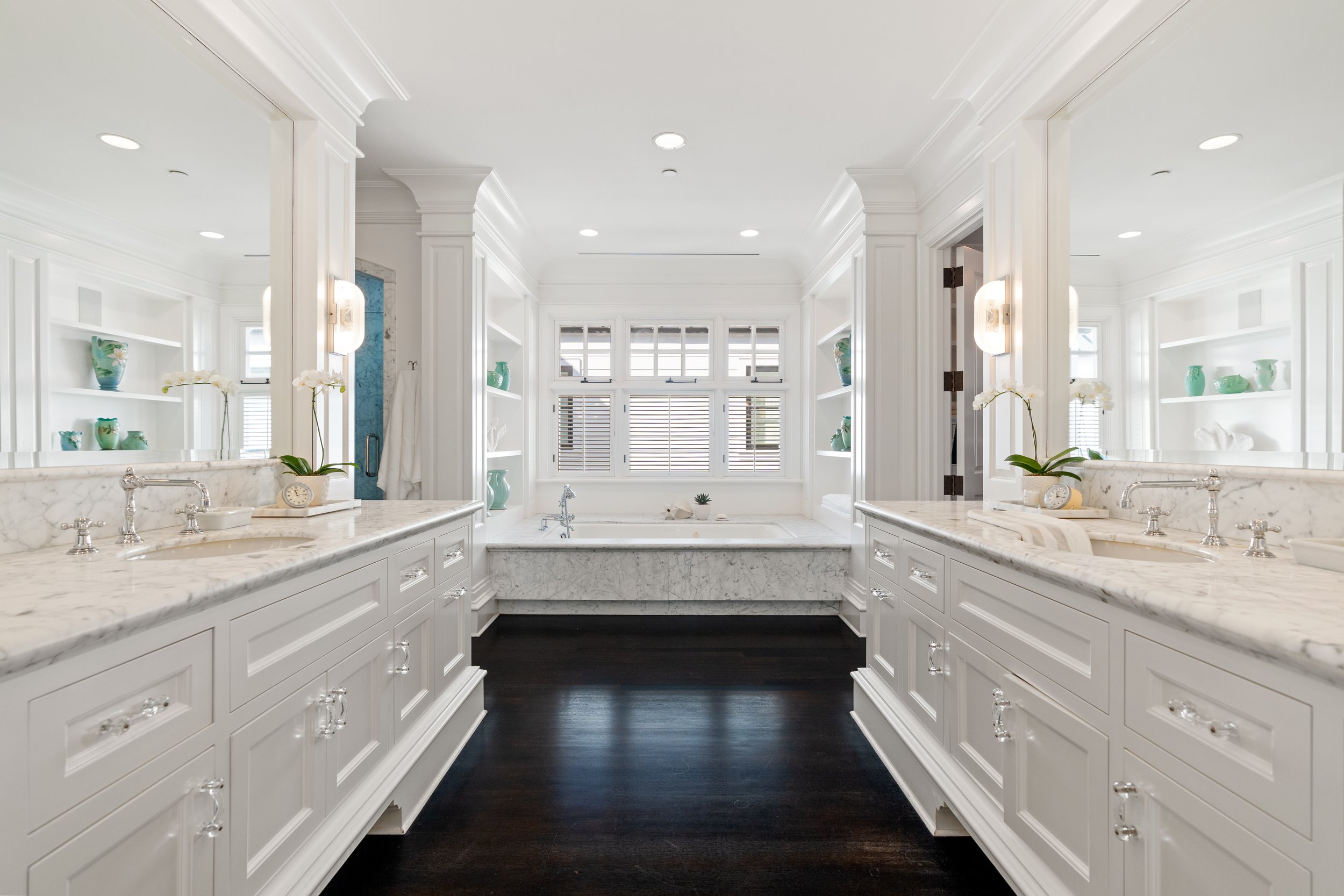 16 - 2411.jpg