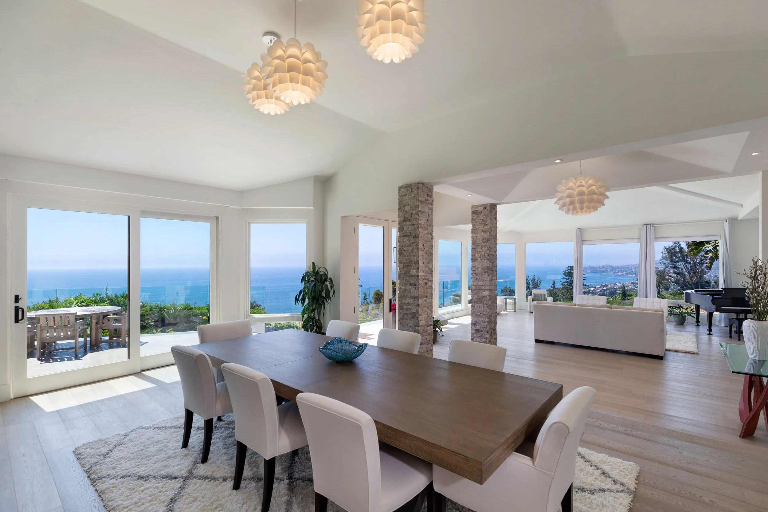 2412 1.jpg