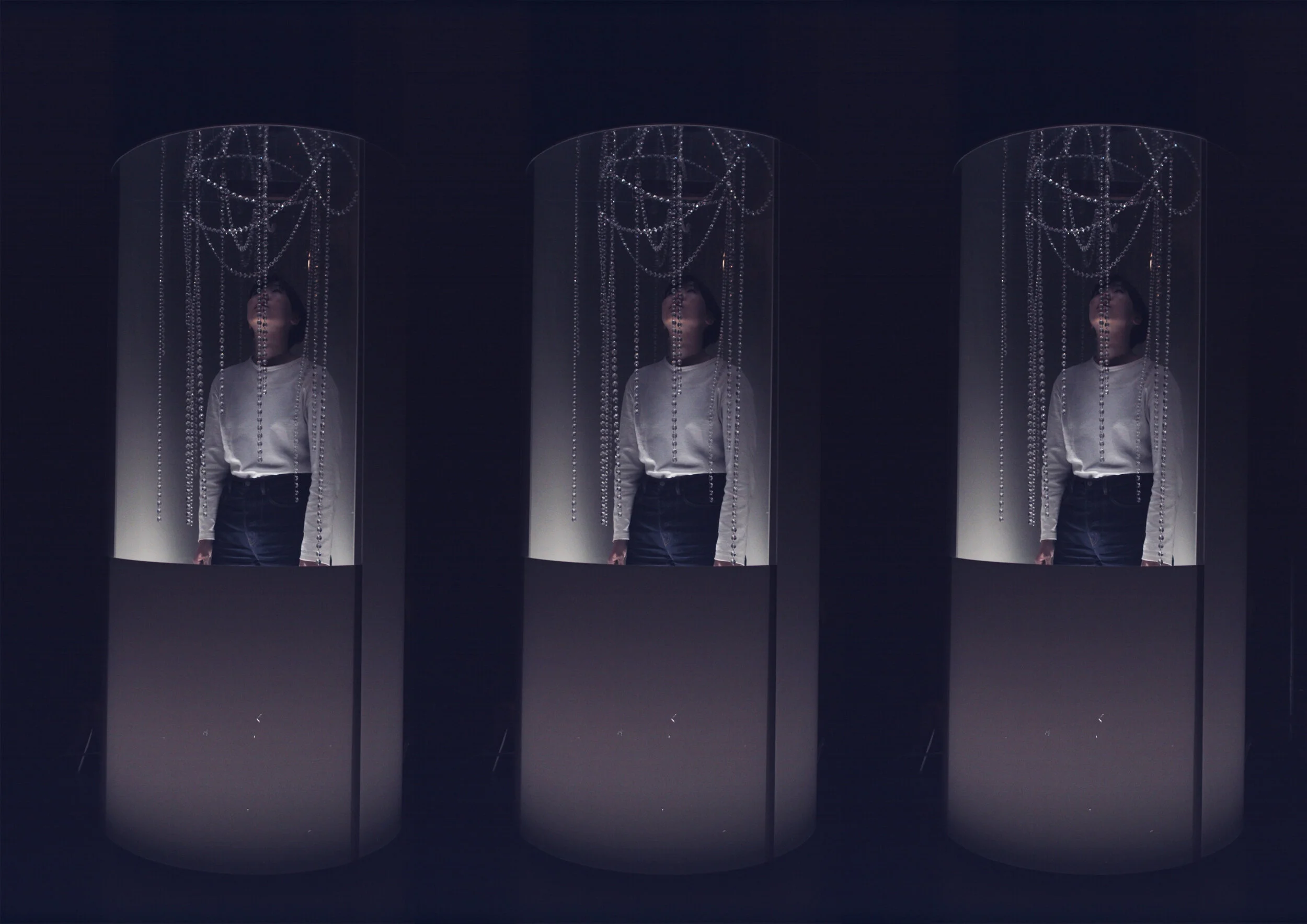  Inspired by the chandelier- this design explores how the cut of the crystal reflects and expand the spectrum of light and heat into the body, providing its users with a more powerful and effective therapy through the use of them.  The aim of this pr