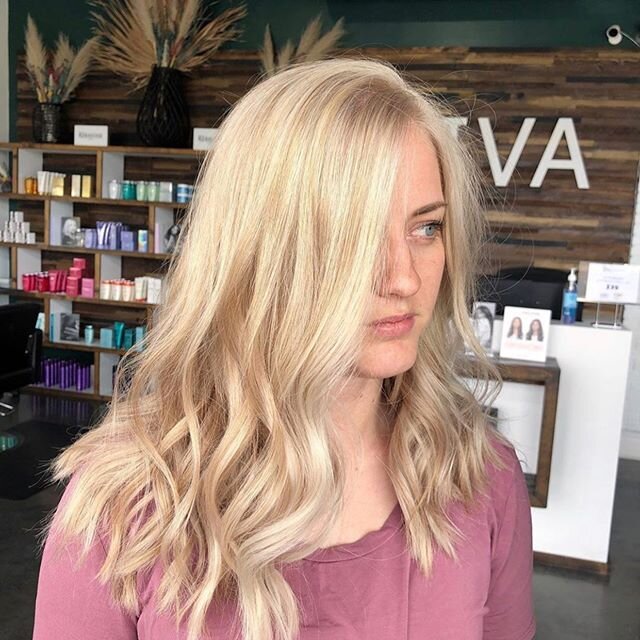 Back to Bright ✨ @quinceycollinsxo 
For Appointments, Call 702-331-6000
&bull;
&bull;
&bull;

#lasvegashair #lasvegashairstylist #lasvegas #downtownsummerlin #olaplex #hairpainting #beautyblog #babylites #bronde #instabraid #vegashair #hairenvy #hair