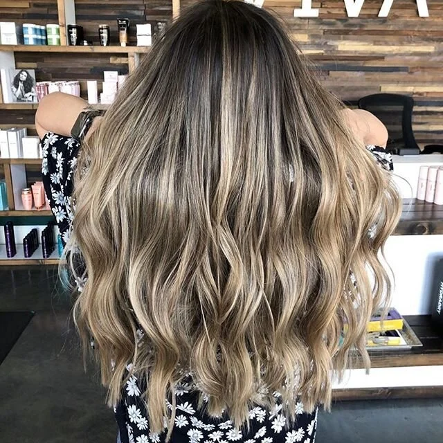 No caption needed. 🤤 @quinceycollinsxo 
For appointments, Call 702-331-6000 &bull;
&bull;

#lasvegashair #lasvegashairstylist #lasvegas #downtownsummerlin #olaplex #hairpainting #beautyblog #babylites #bronde #instabraid #vegashair #hairenvy #hairin