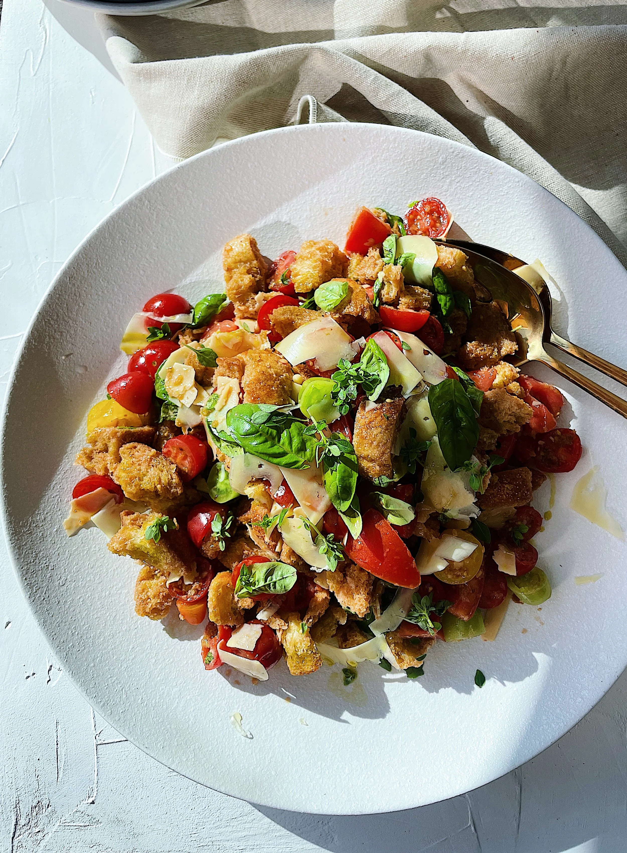 Italian Tomato &amp; Crusty Bread Salad