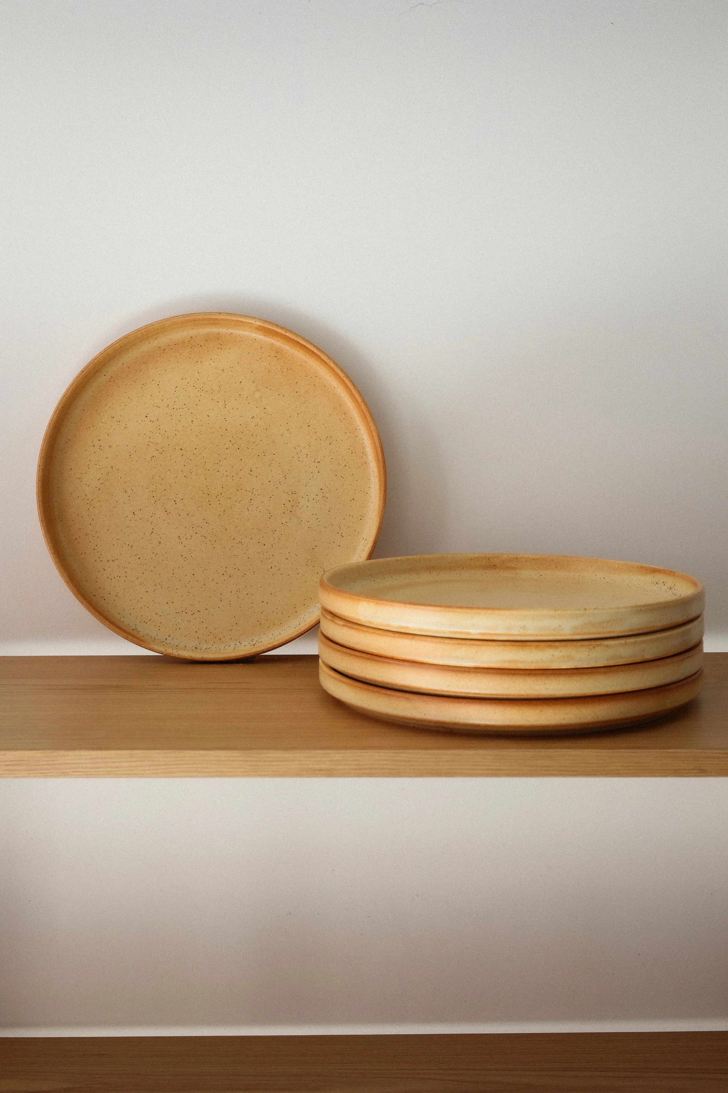 Studio Scandi - 27cm Plate 7.JPG