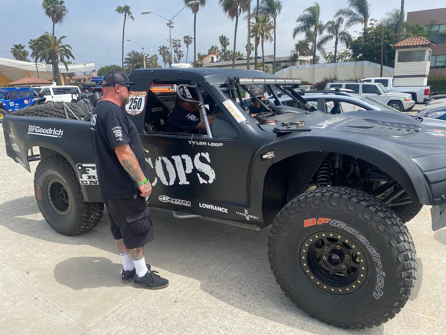 Tech done and ready to go for  tomorrow! #norra #norra1000 @fkrodends #fkrodends #teamfk
@maglock_usa #maglock @BFGoodrichTires #bfgoodrichtires #bfgracing 
@maximausa #teammaxima 
@bajadesinges 
@meehanmotorsports
#meehanmotorsports