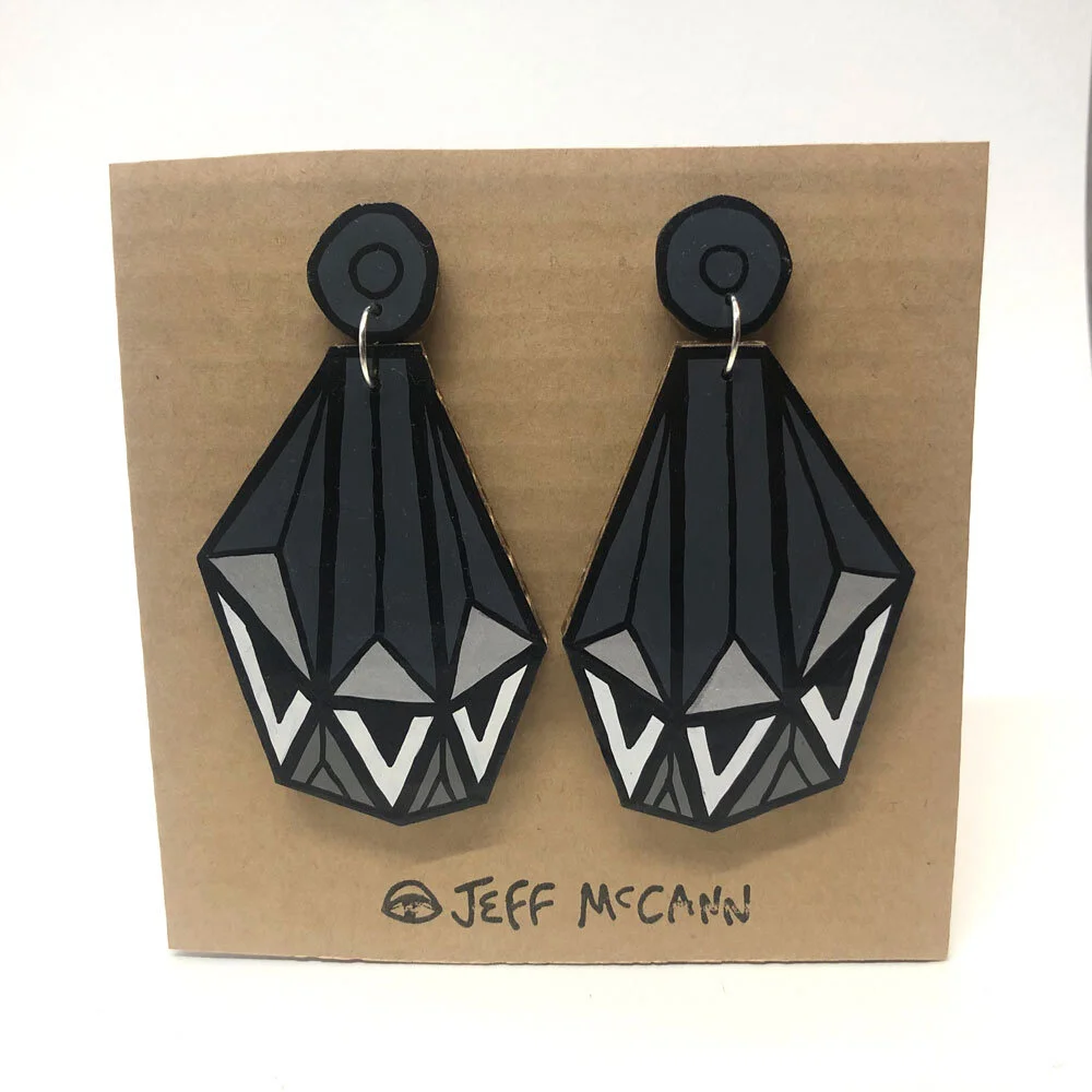 IRREGULAR_DIAMOND_GREY.jpg