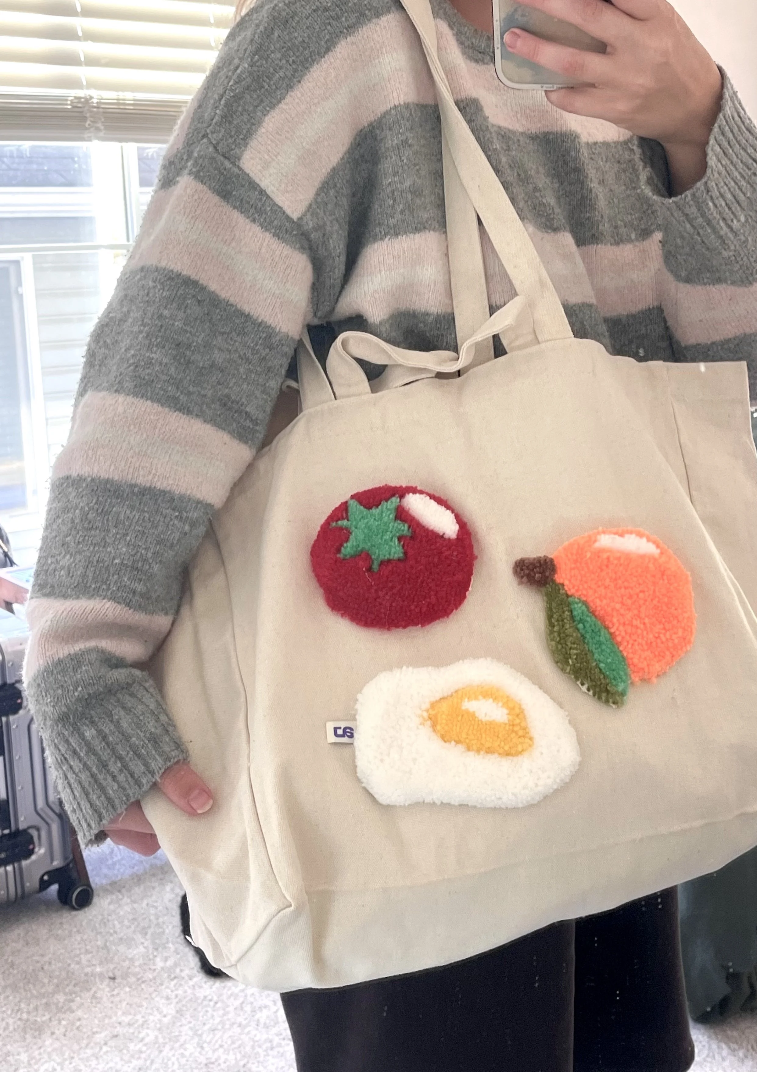 Tufting tote.jpg