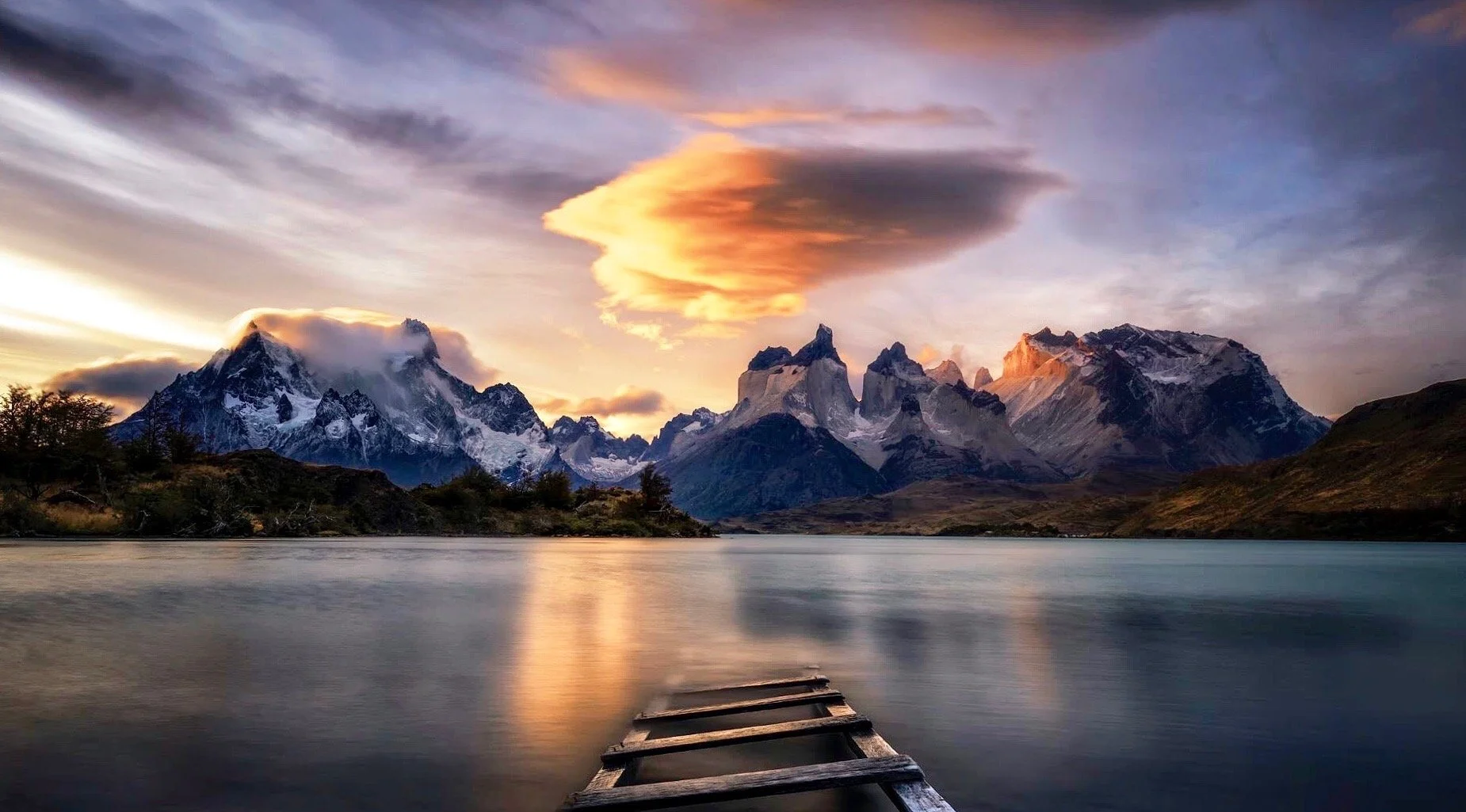 Ten Years at Lake Pehoé: A Photographer’s Guide to Patagonia’s Turquoise Heart 